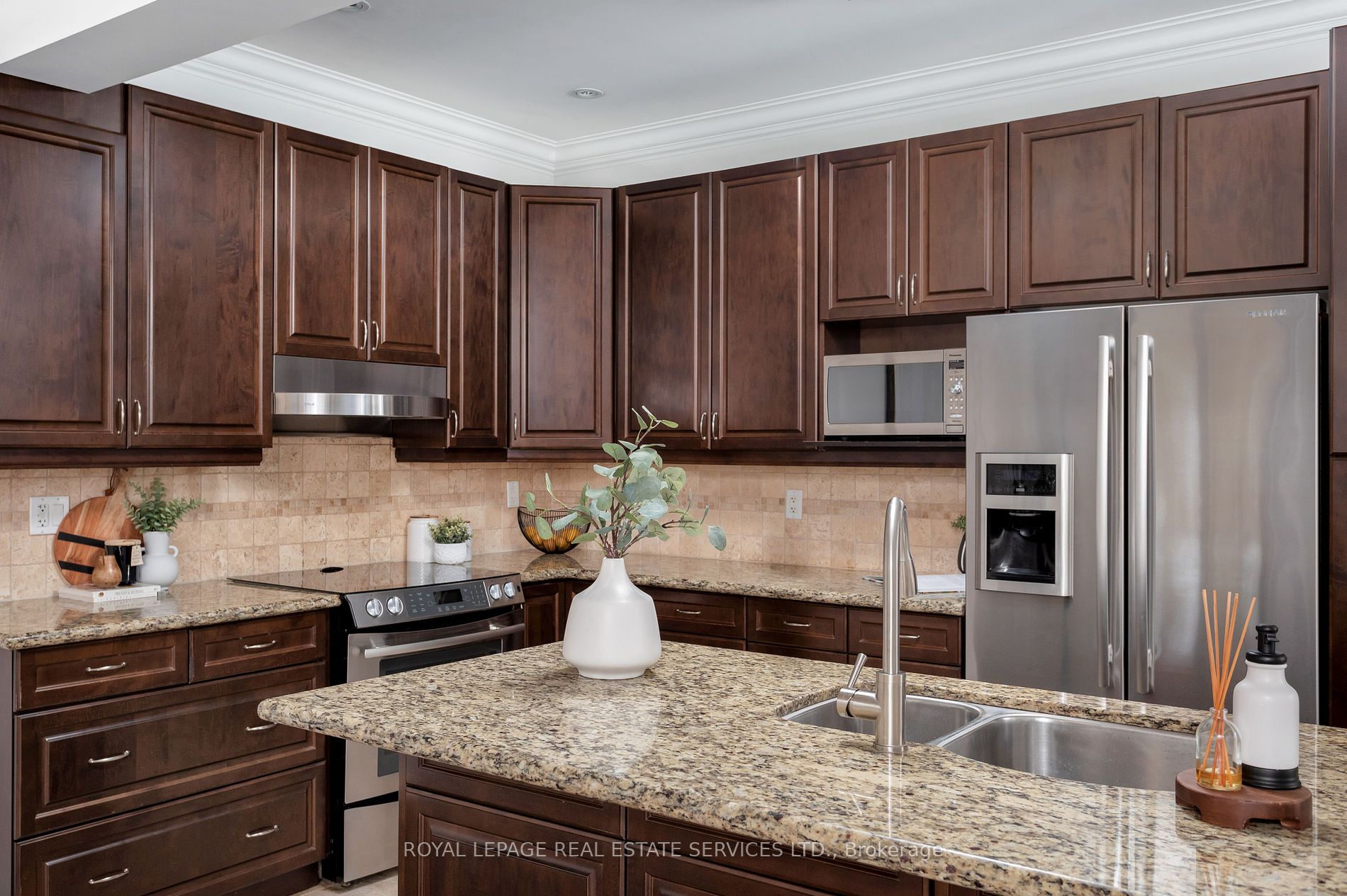3168 Watercliffe Court