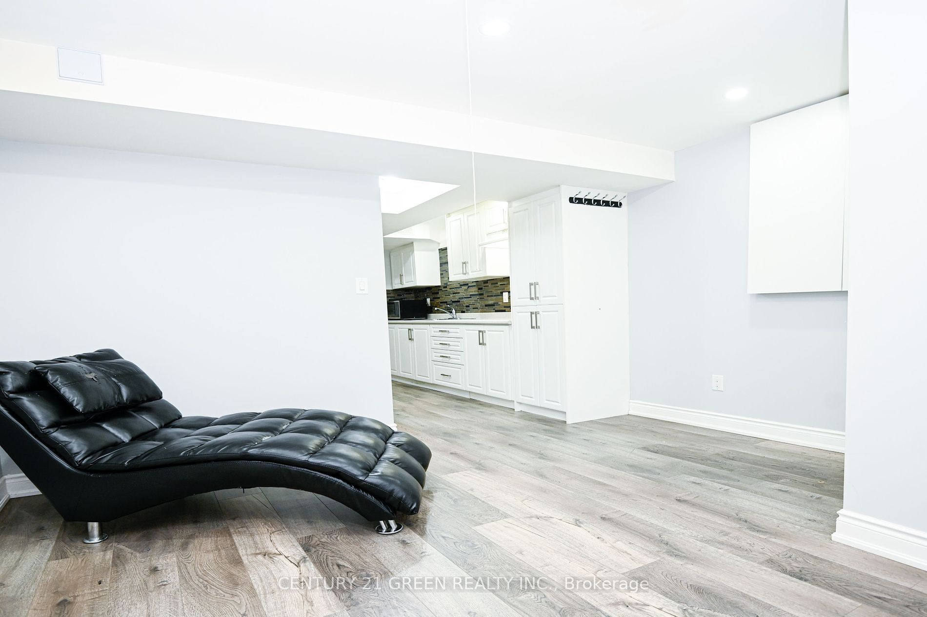 668 Hamilton Crescent