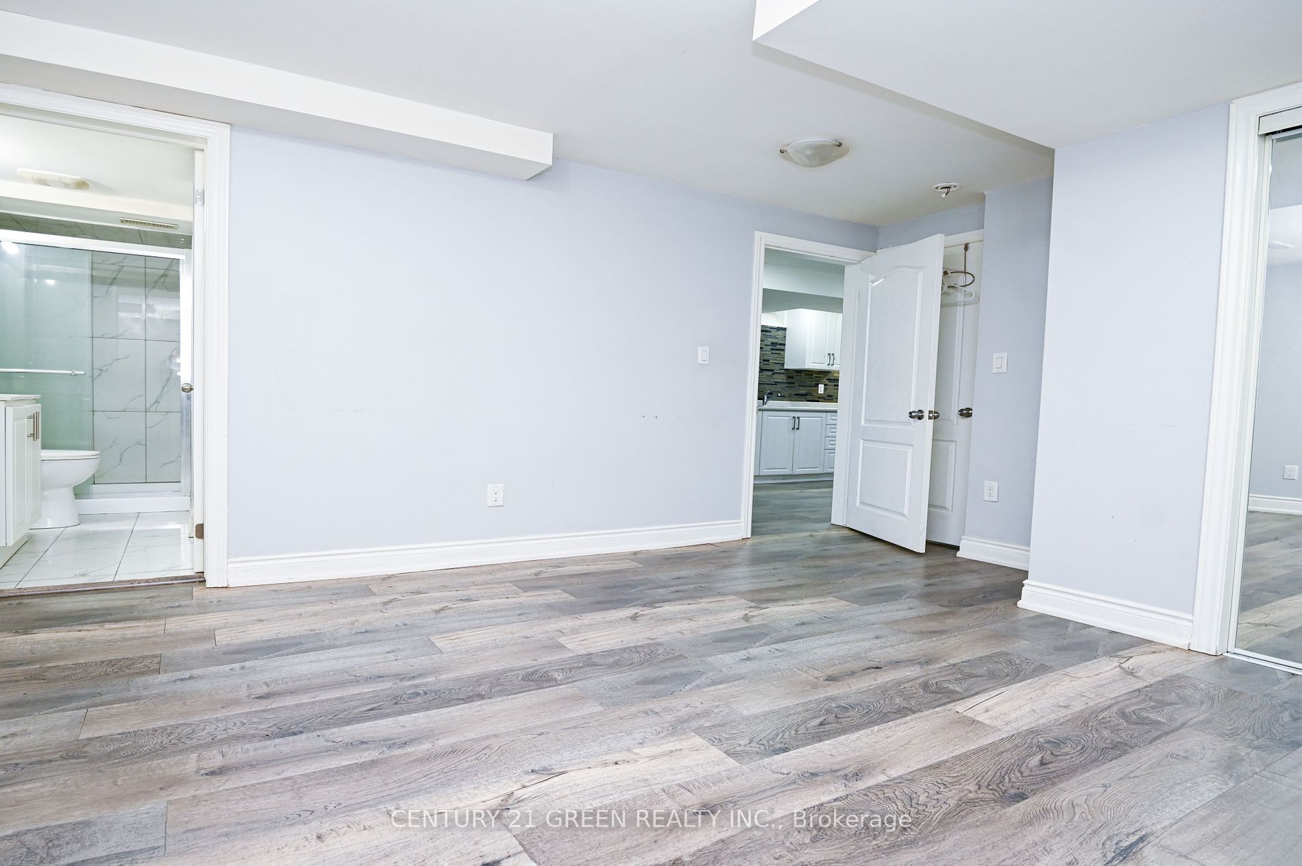668 Hamilton Crescent