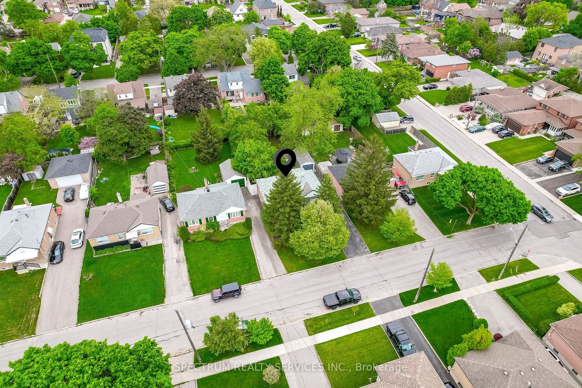5 Lockerbie Ave