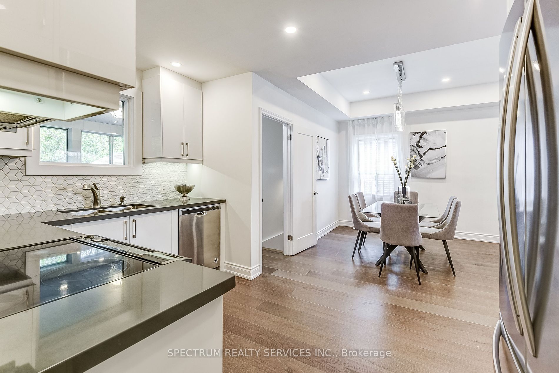 5 Lockerbie Ave