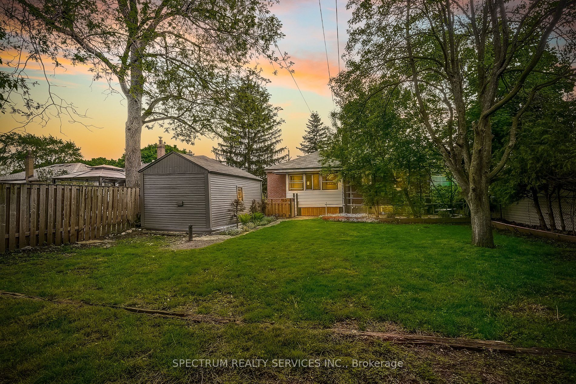 5 Lockerbie Ave