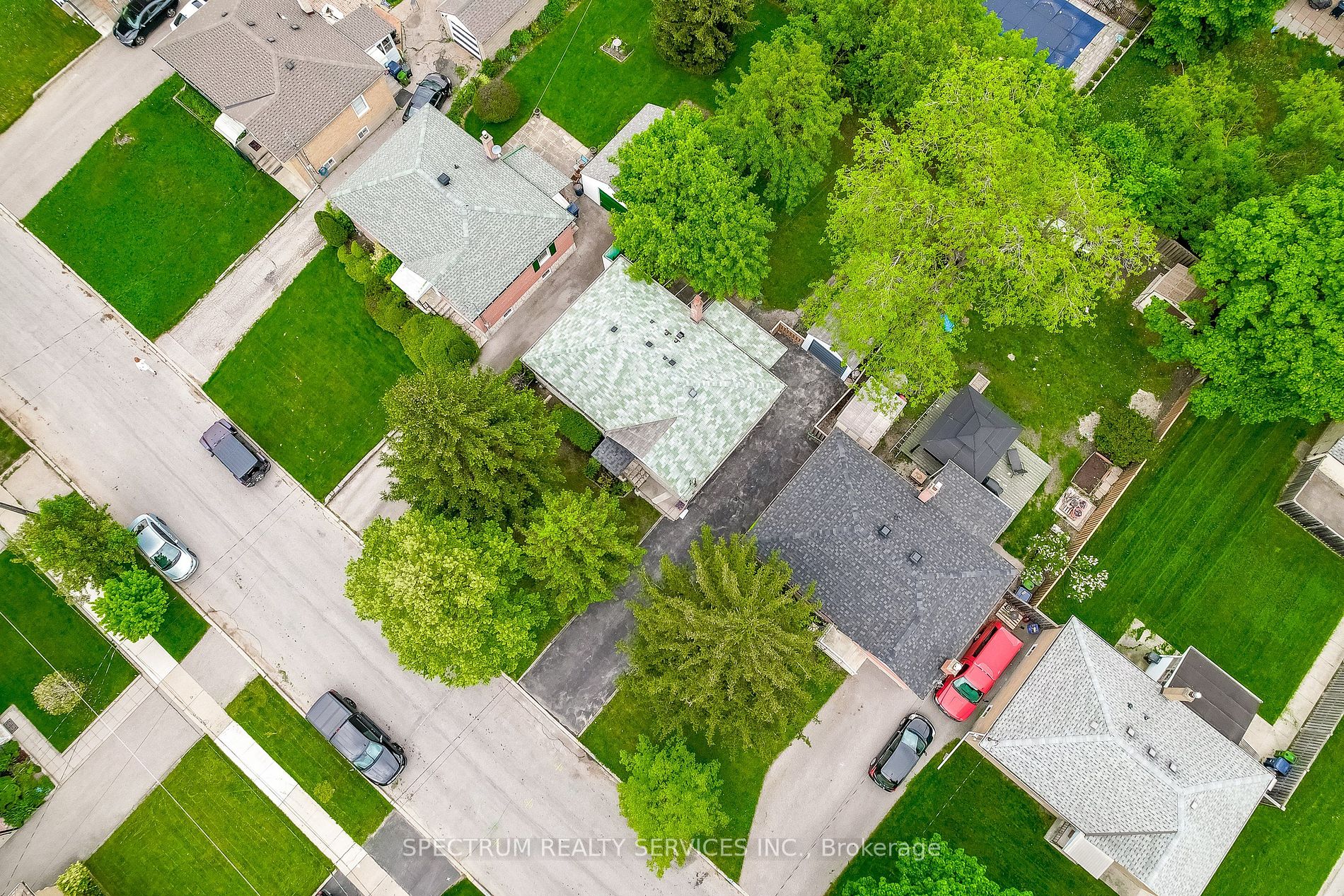 5 Lockerbie Ave