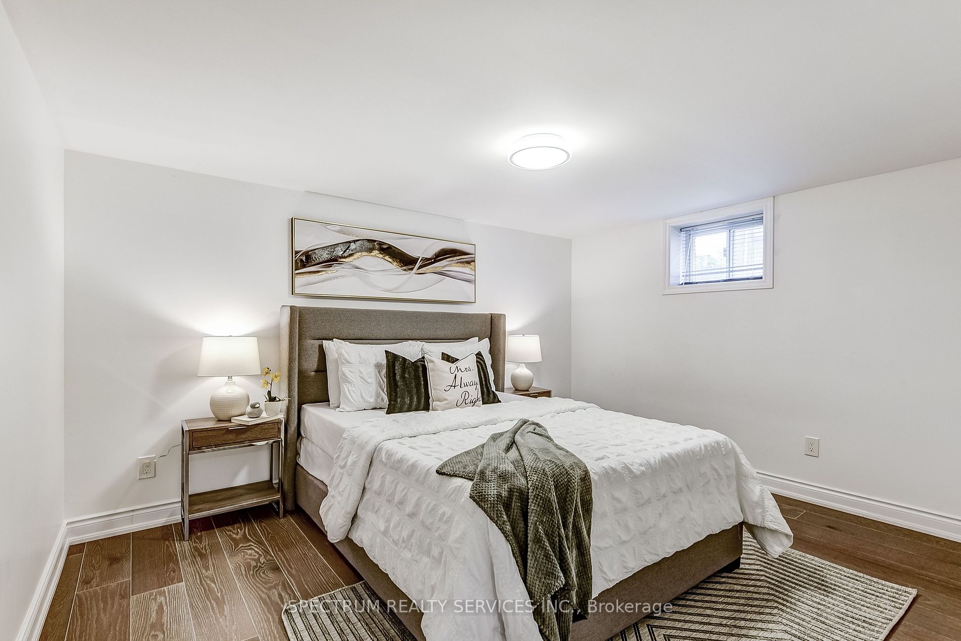 5 Lockerbie Ave