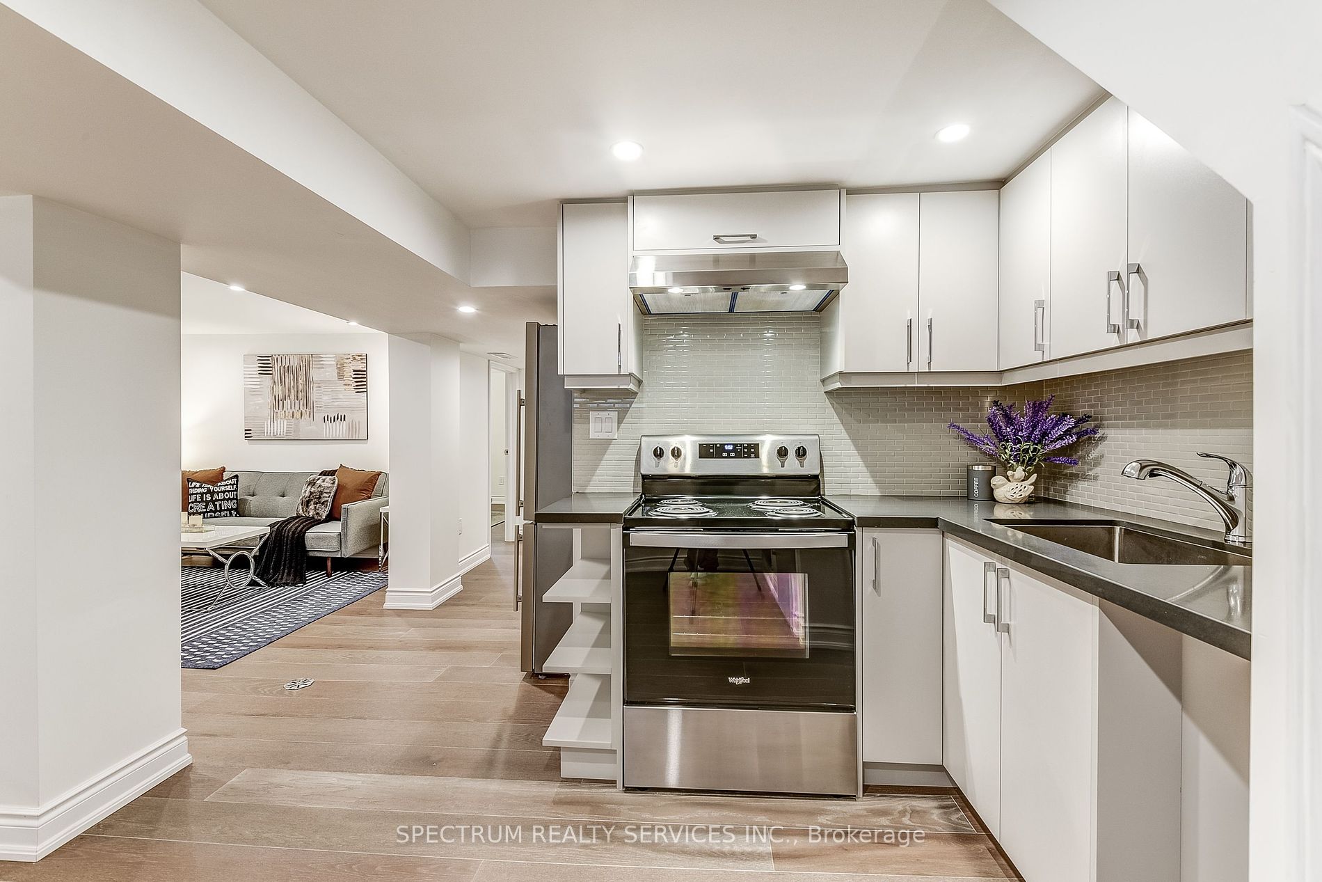 5 Lockerbie Ave