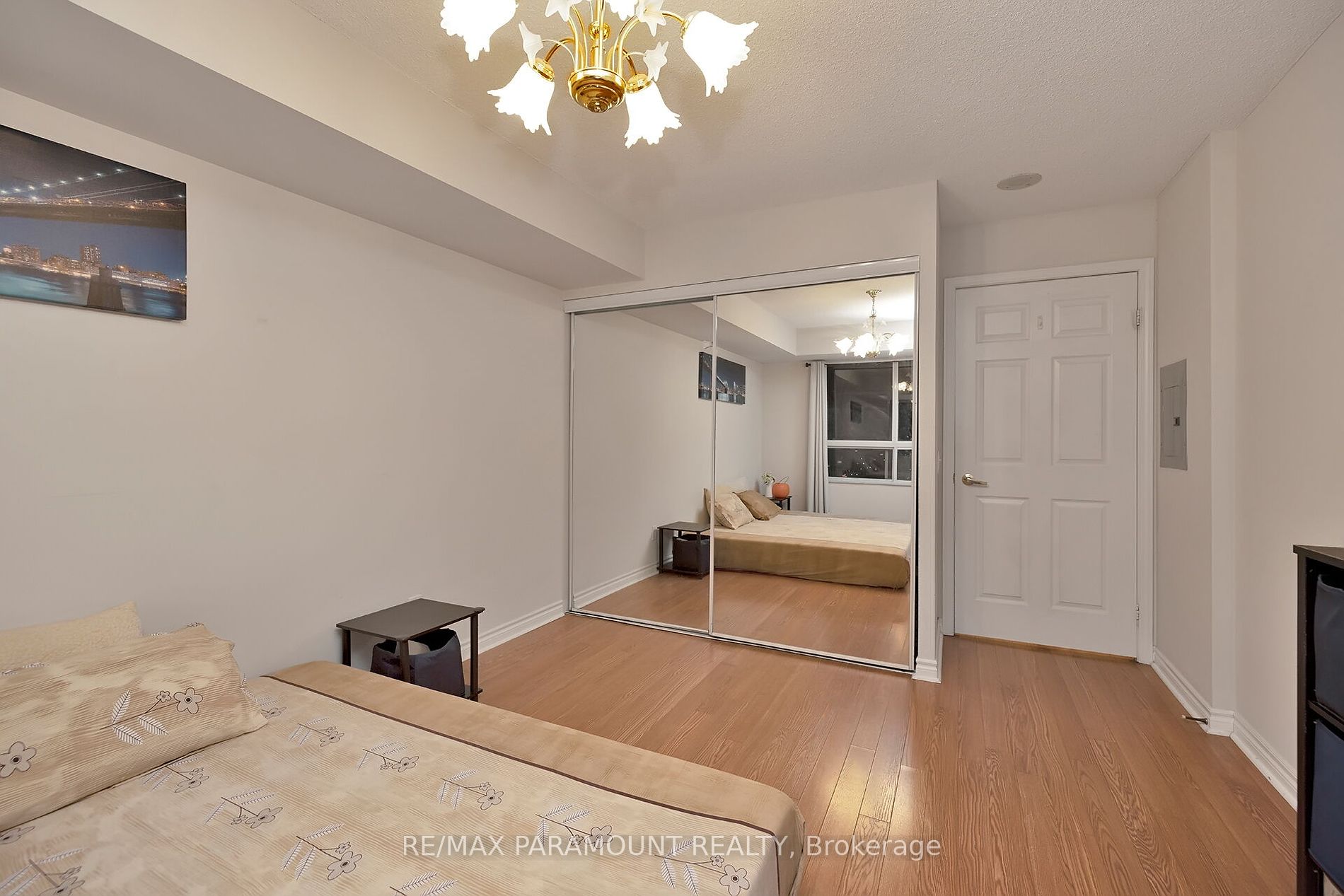 25 Kingsbridge Garden Circ, #2127