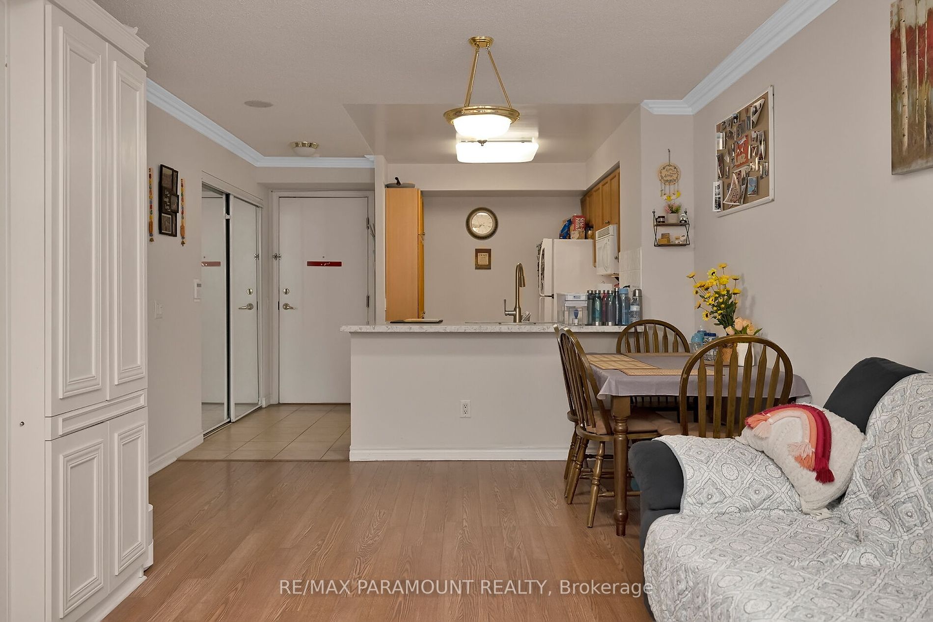 25 Kingsbridge Garden Circ, #2127