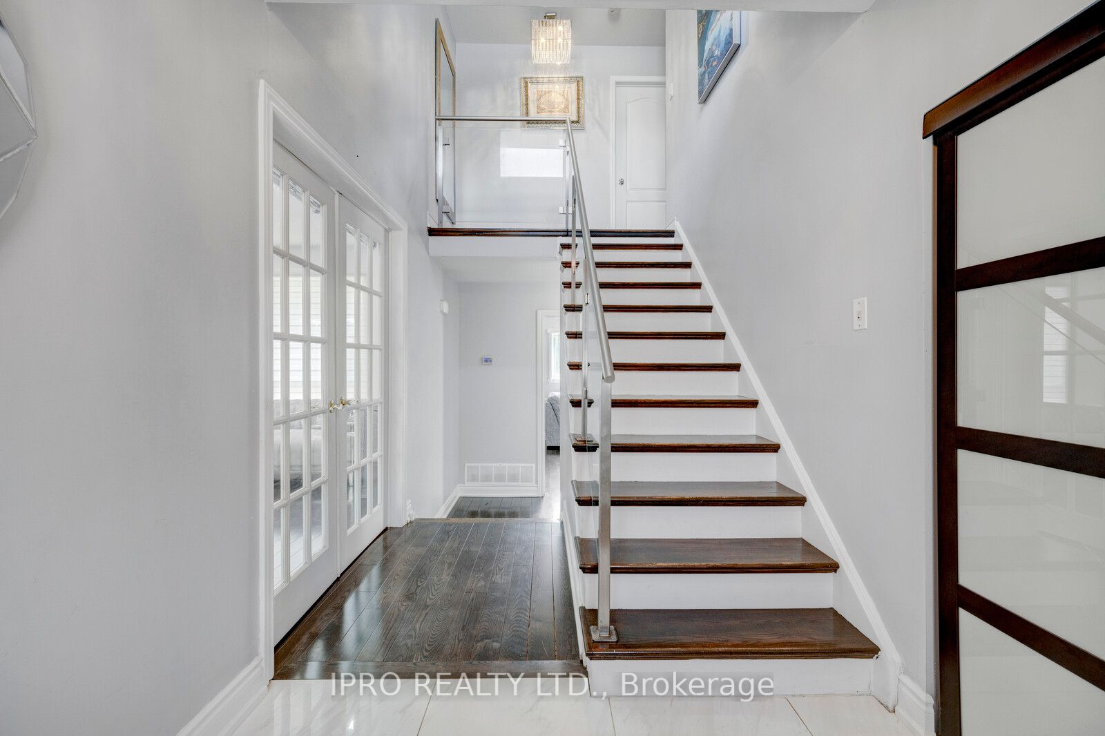 12 Charing Drive