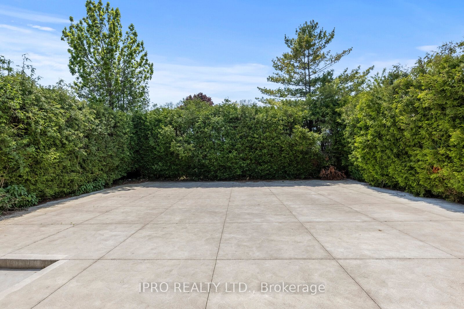 12 Charing Drive
