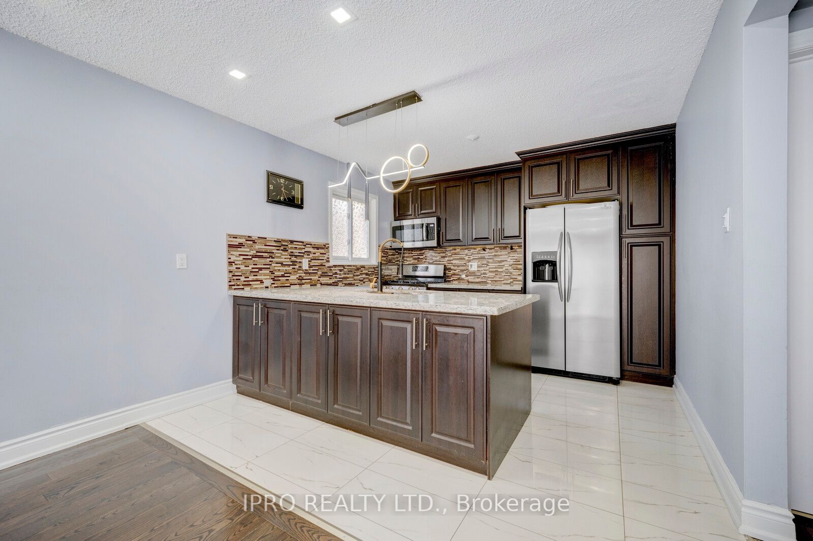 12 Charing Drive