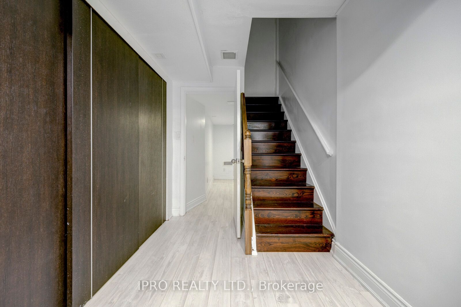12 Charing Drive
