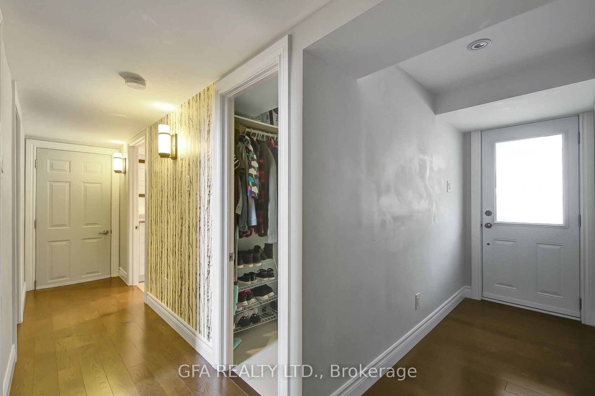 2424 Yolanda Drive