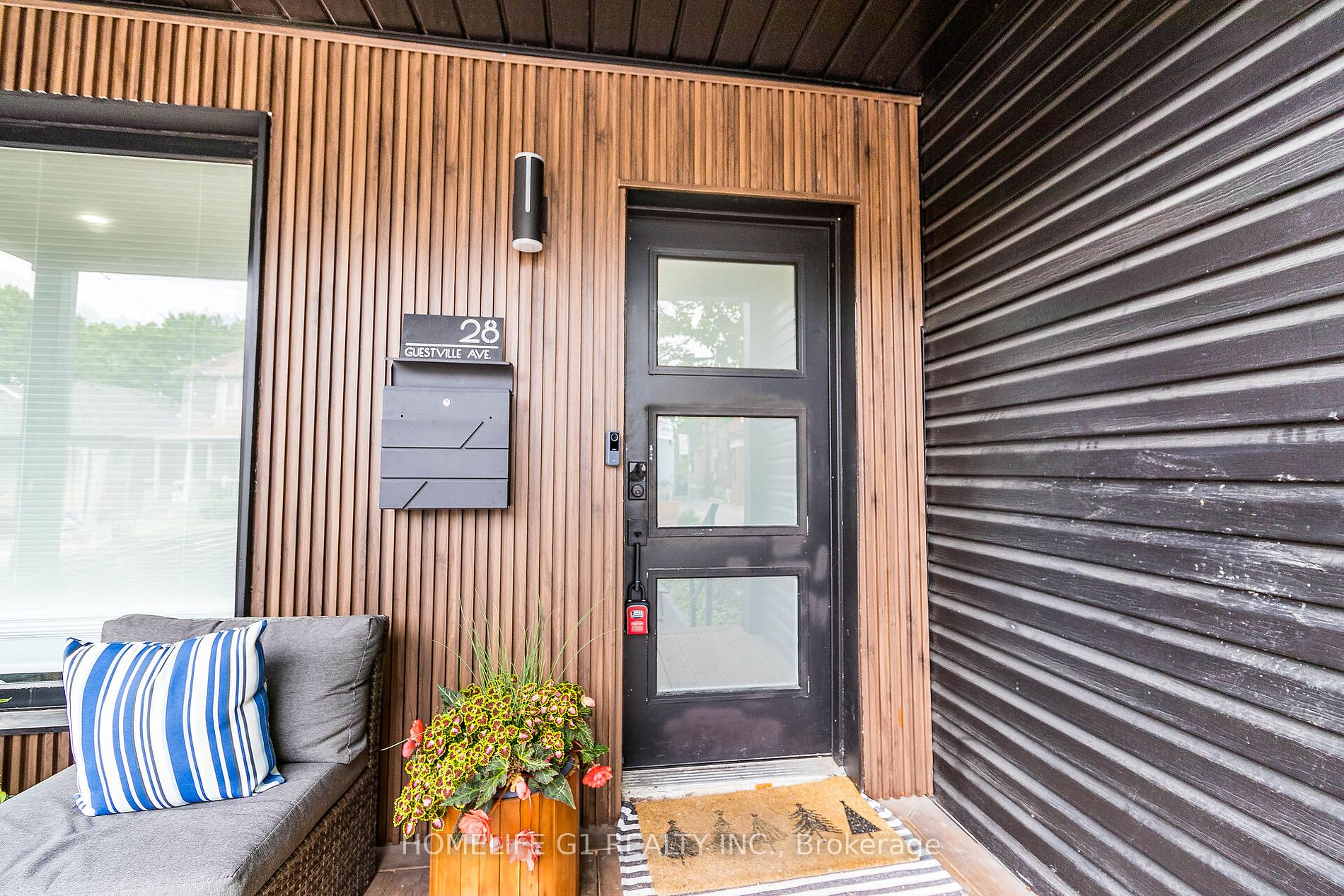 28 Guestville Ave