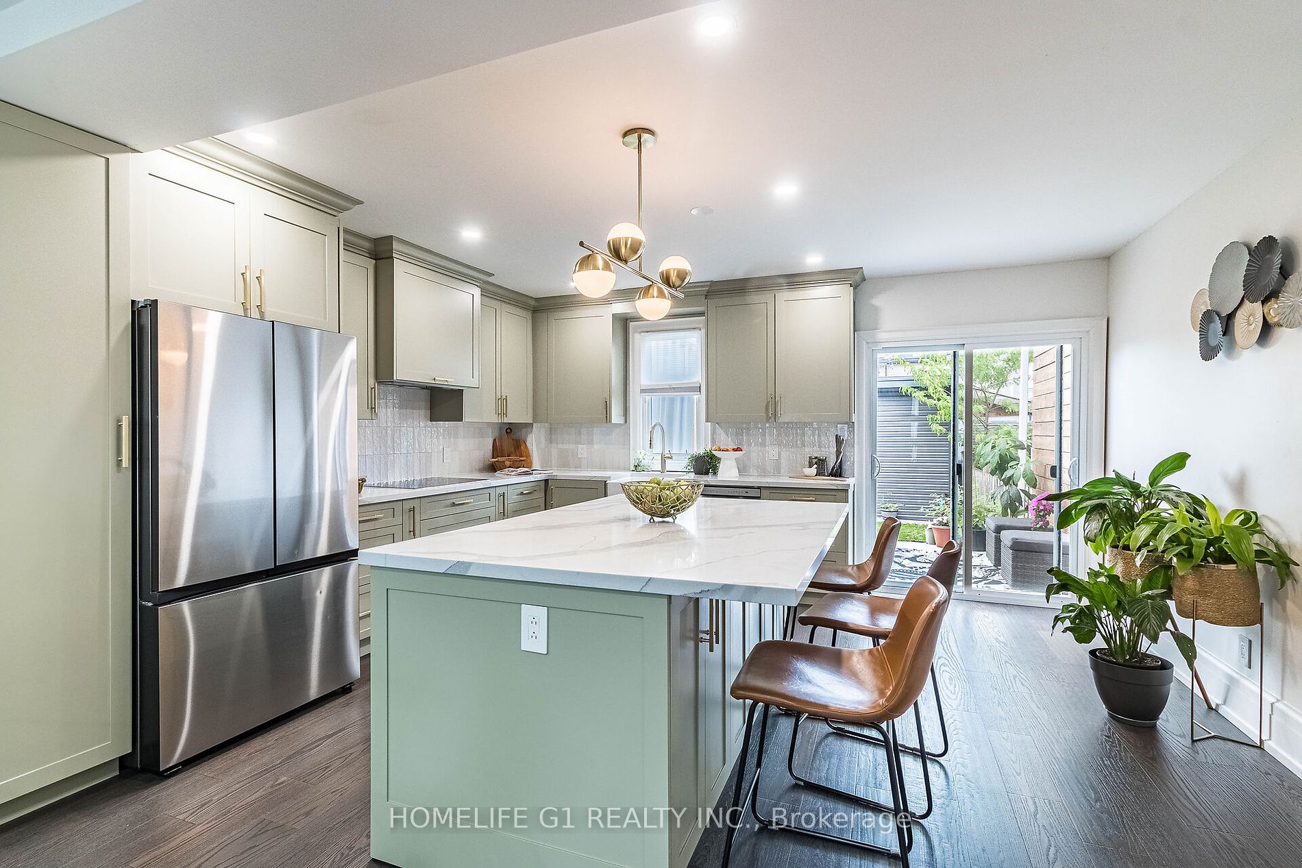 28 Guestville Ave