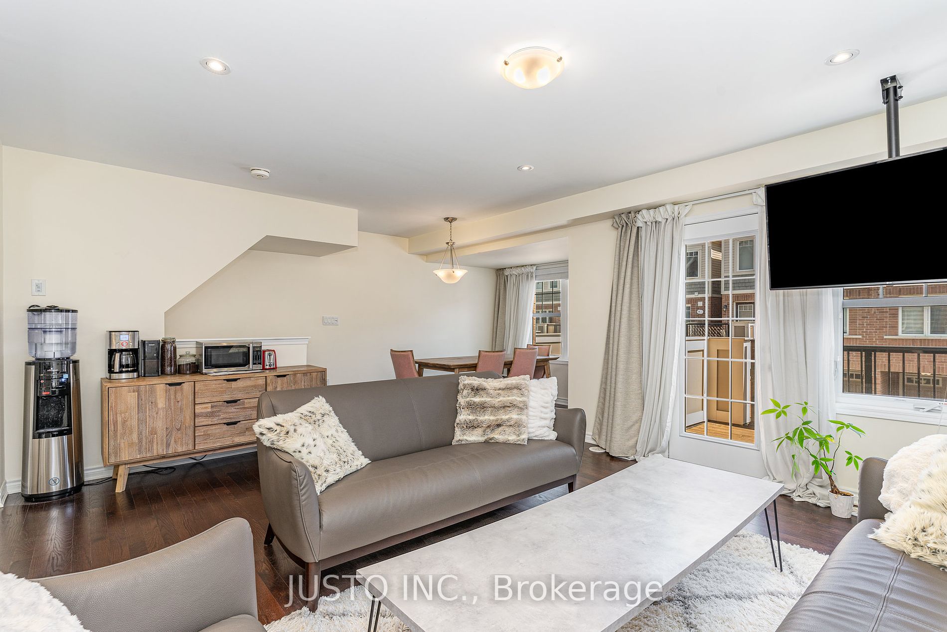 1000 Asleton Boulevard N, #47