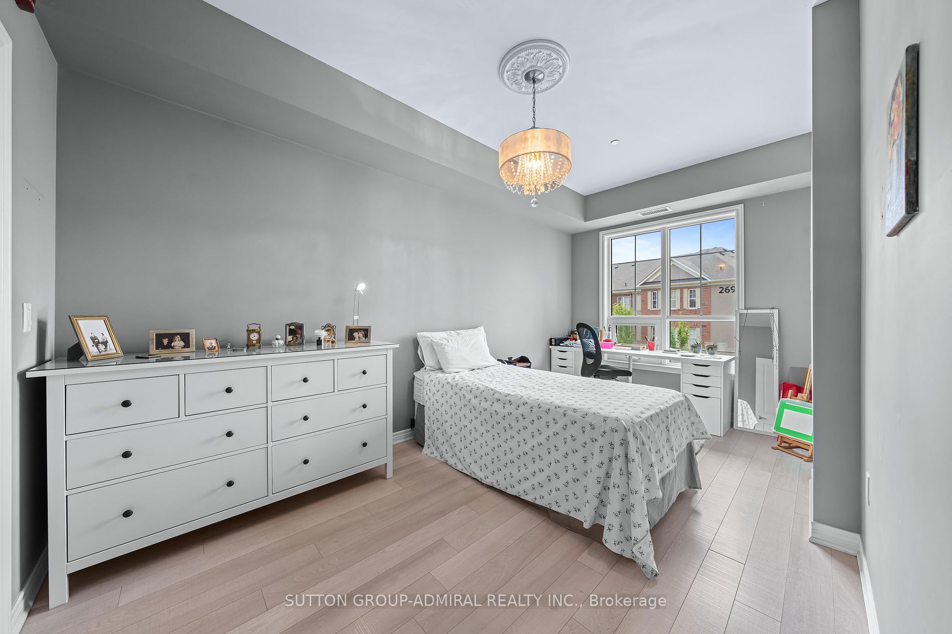 216 Oak Park Blvd, #205
