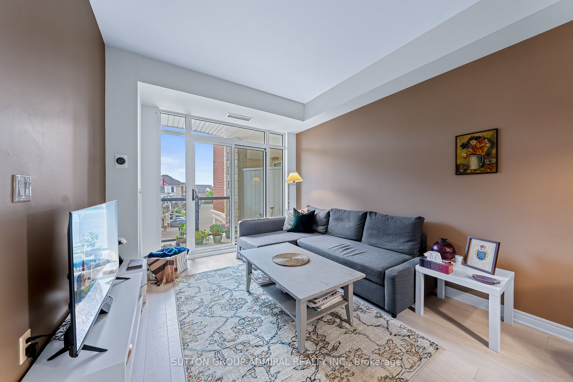216 Oak Park Blvd, #205