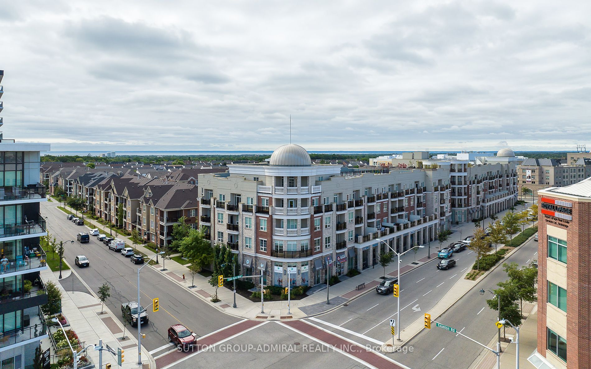 216 Oak Park Blvd, #205