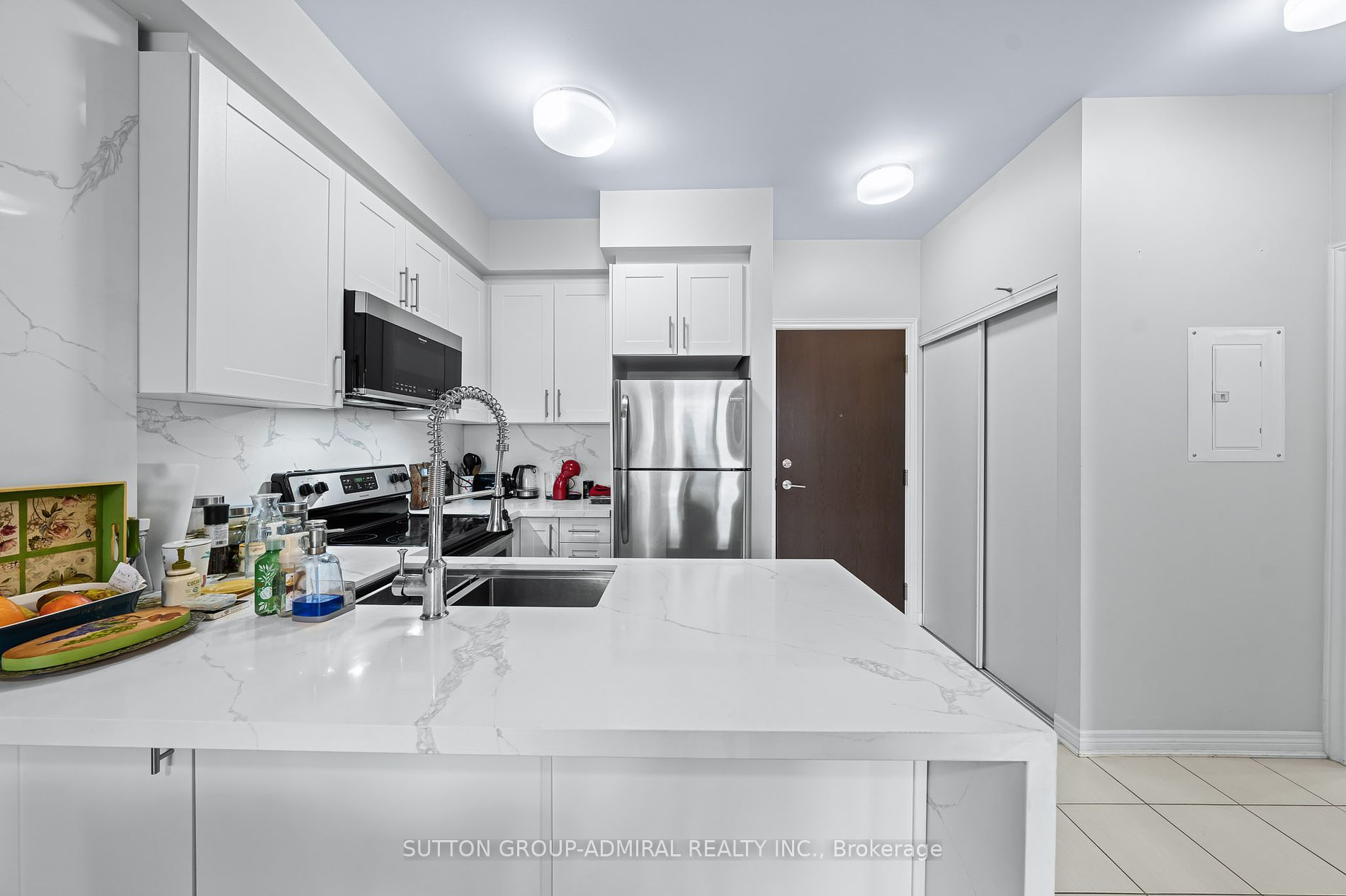 216 Oak Park Blvd, #205
