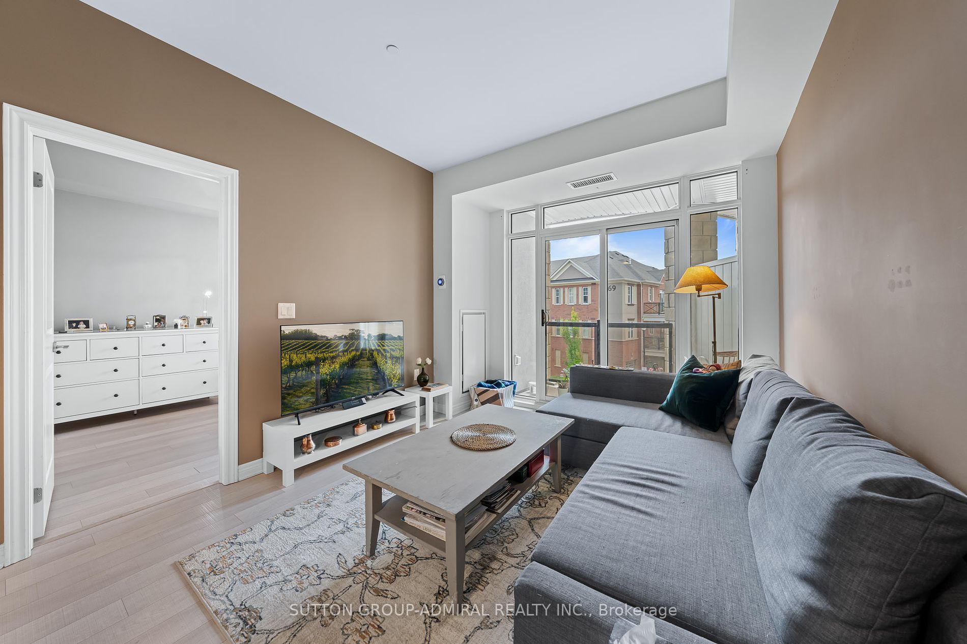 216 Oak Park Blvd, #205