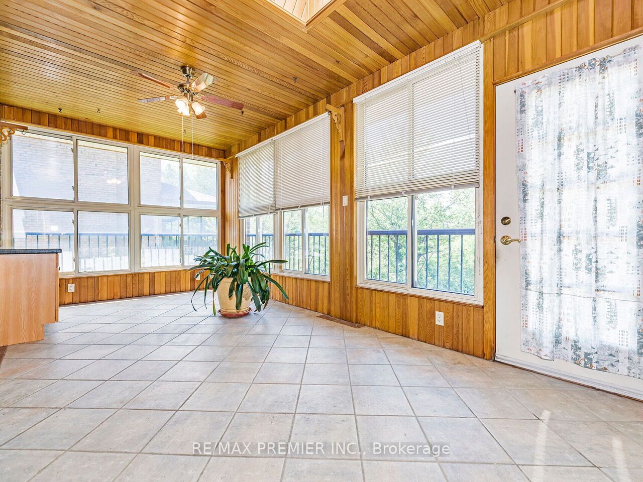2960 Weston Road