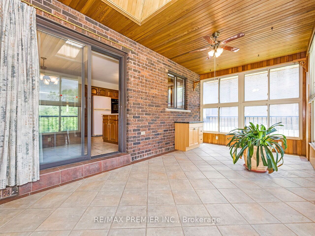 2960 Weston Road