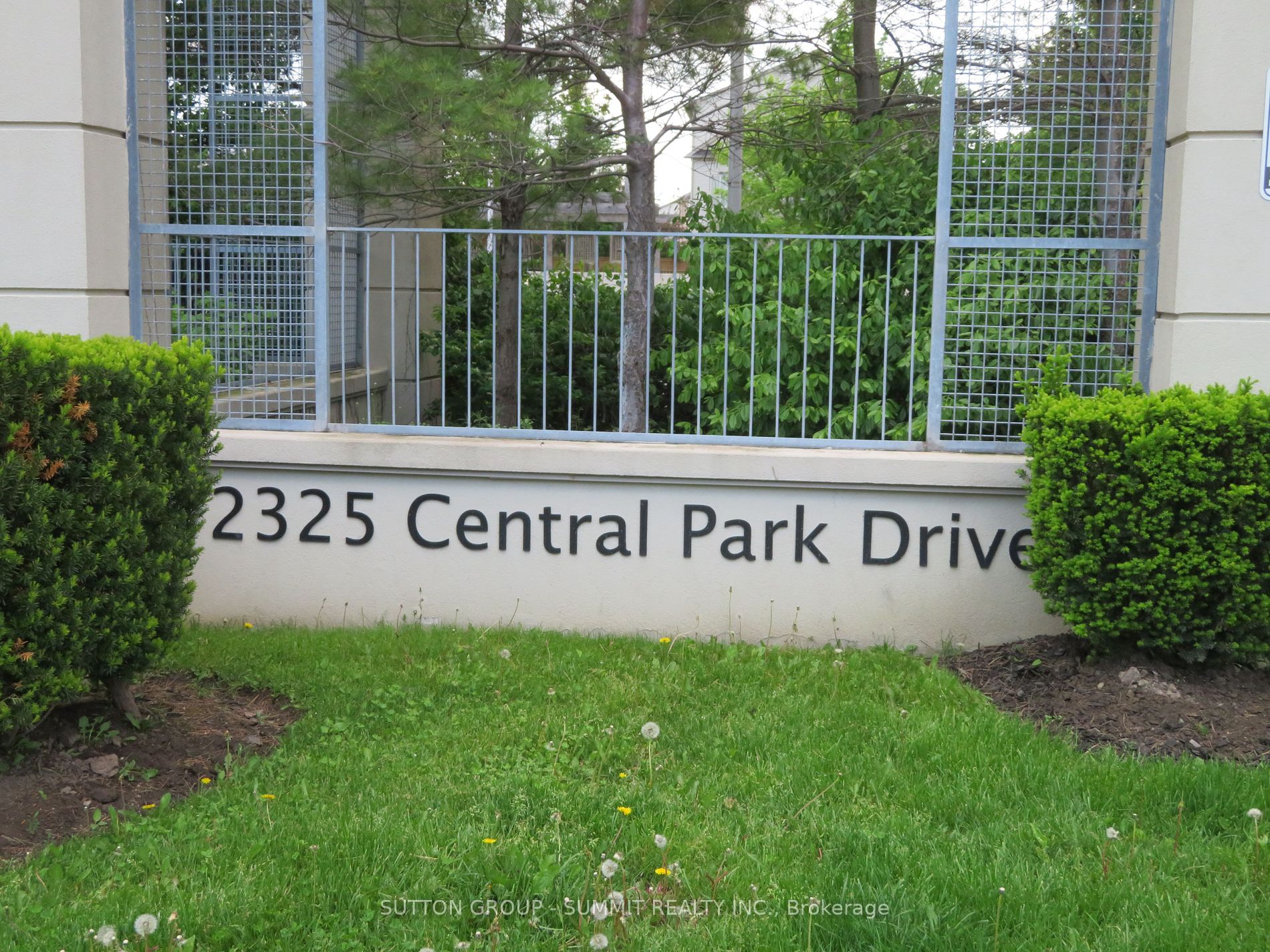 2325 Central Park Drive, #1001
