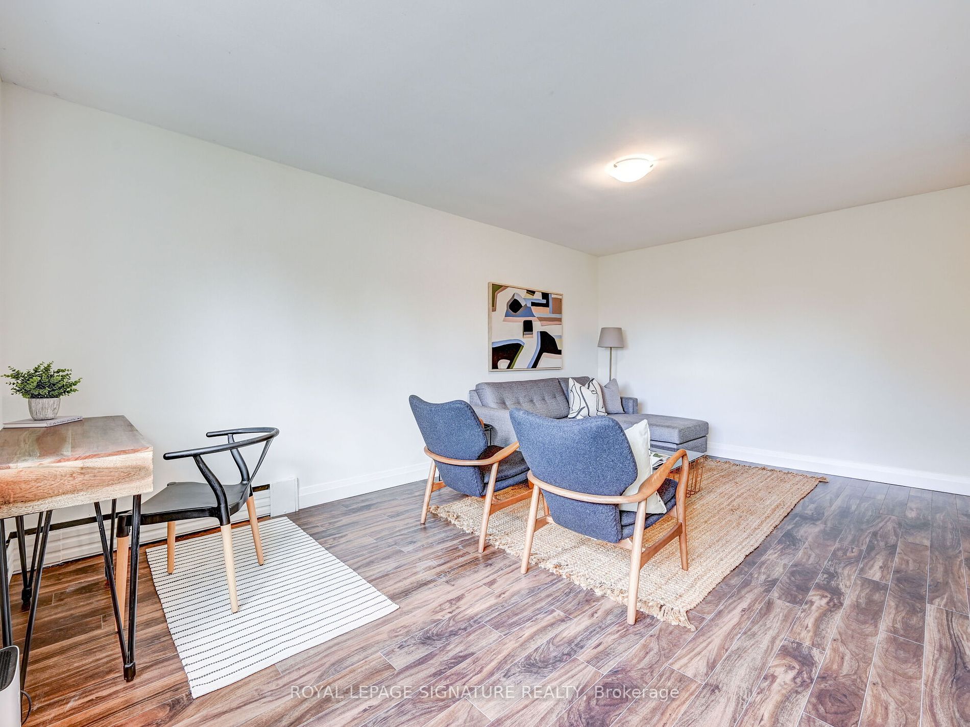 40 Cavell Ave