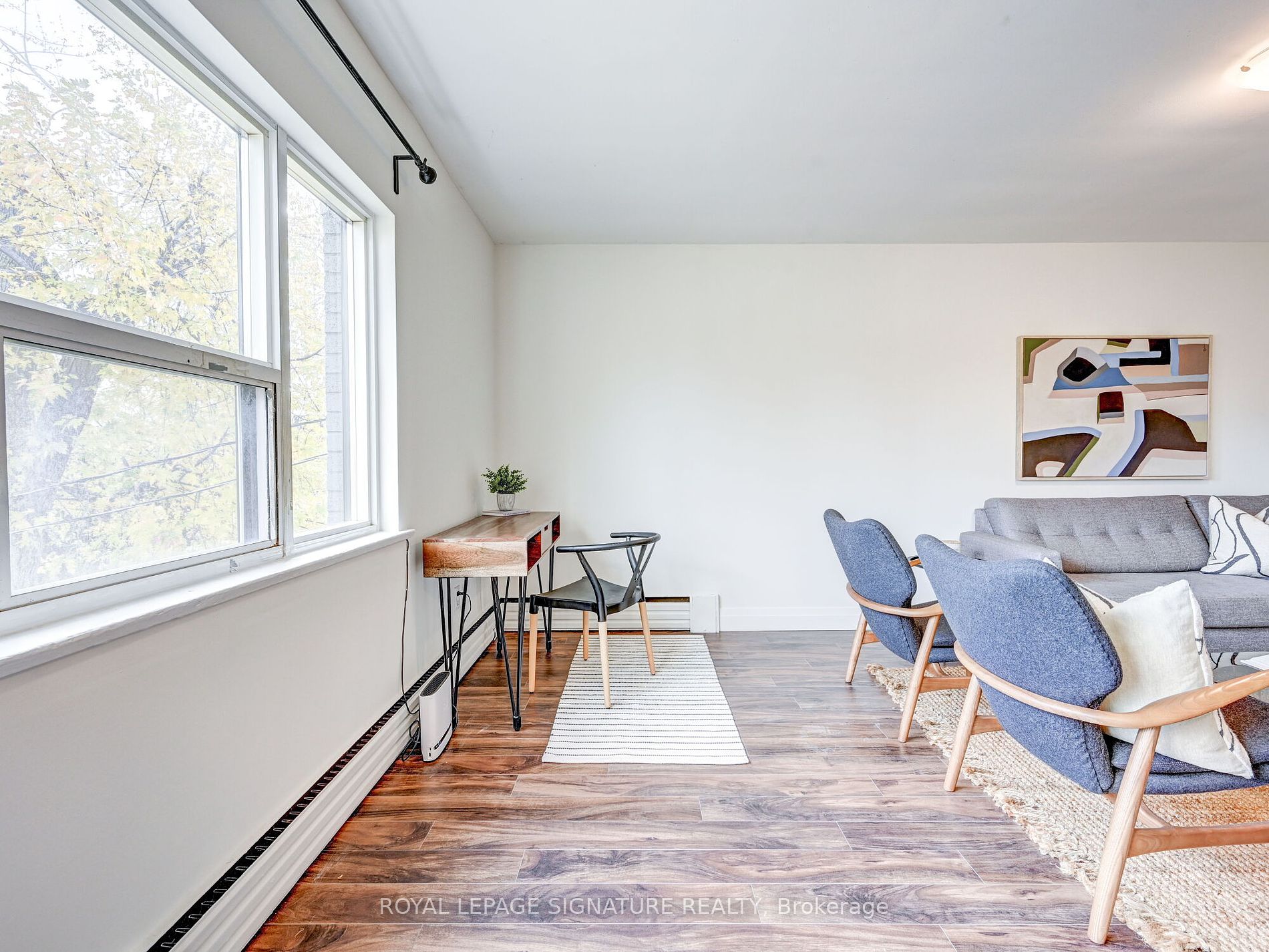 40 Cavell Ave