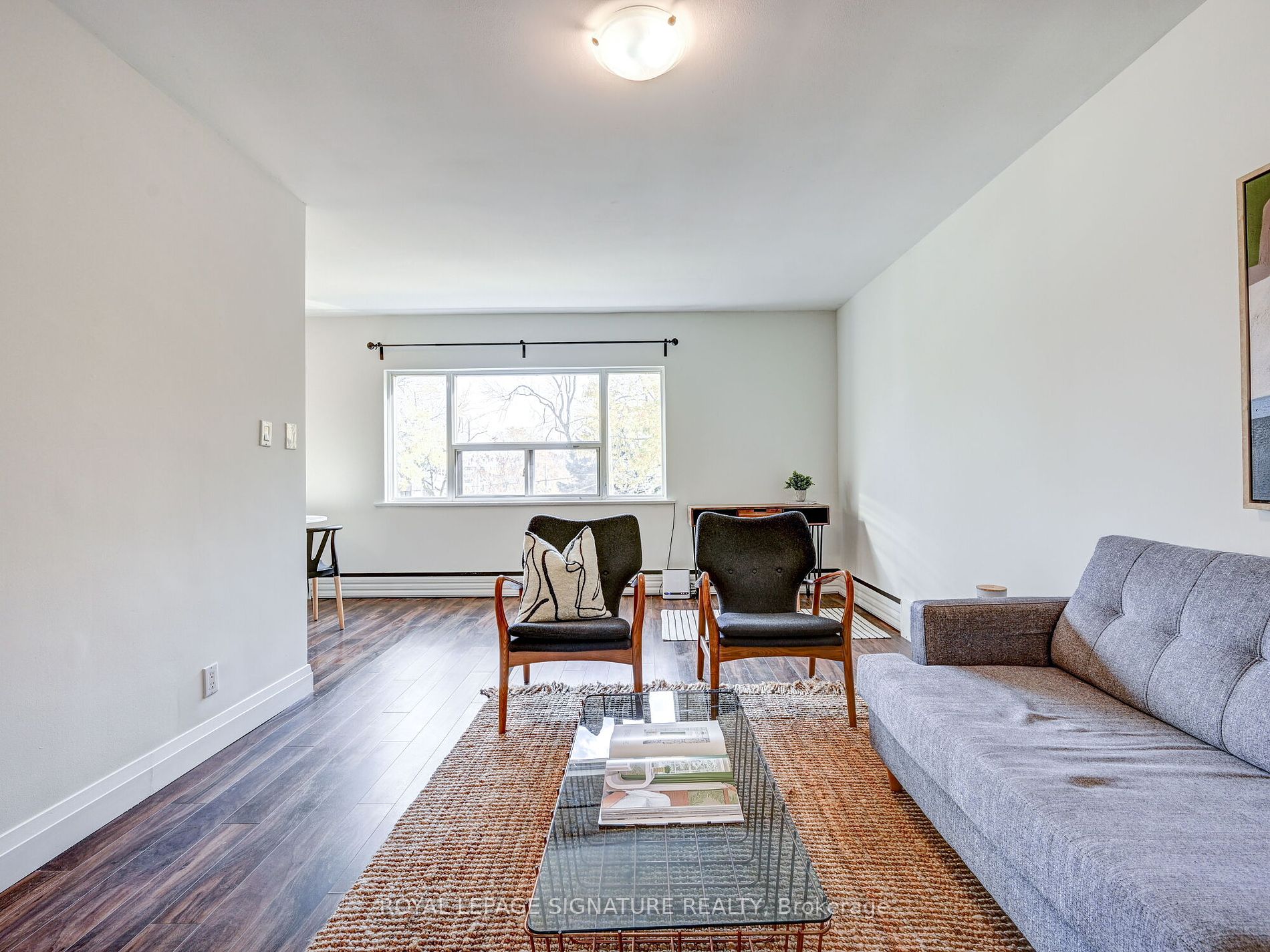 40 Cavell Ave