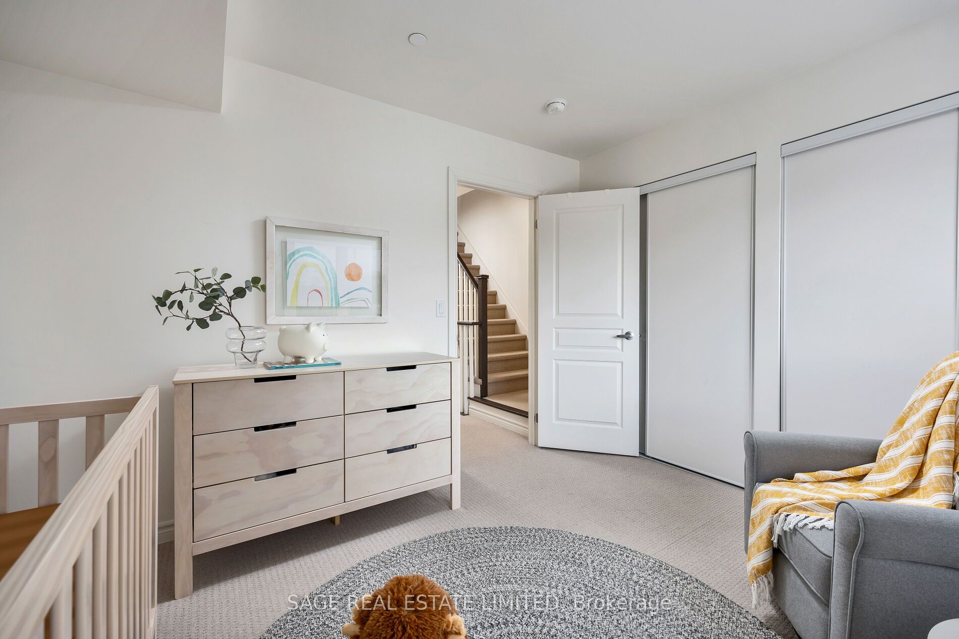 80 Eastwood Park Gardens, #9