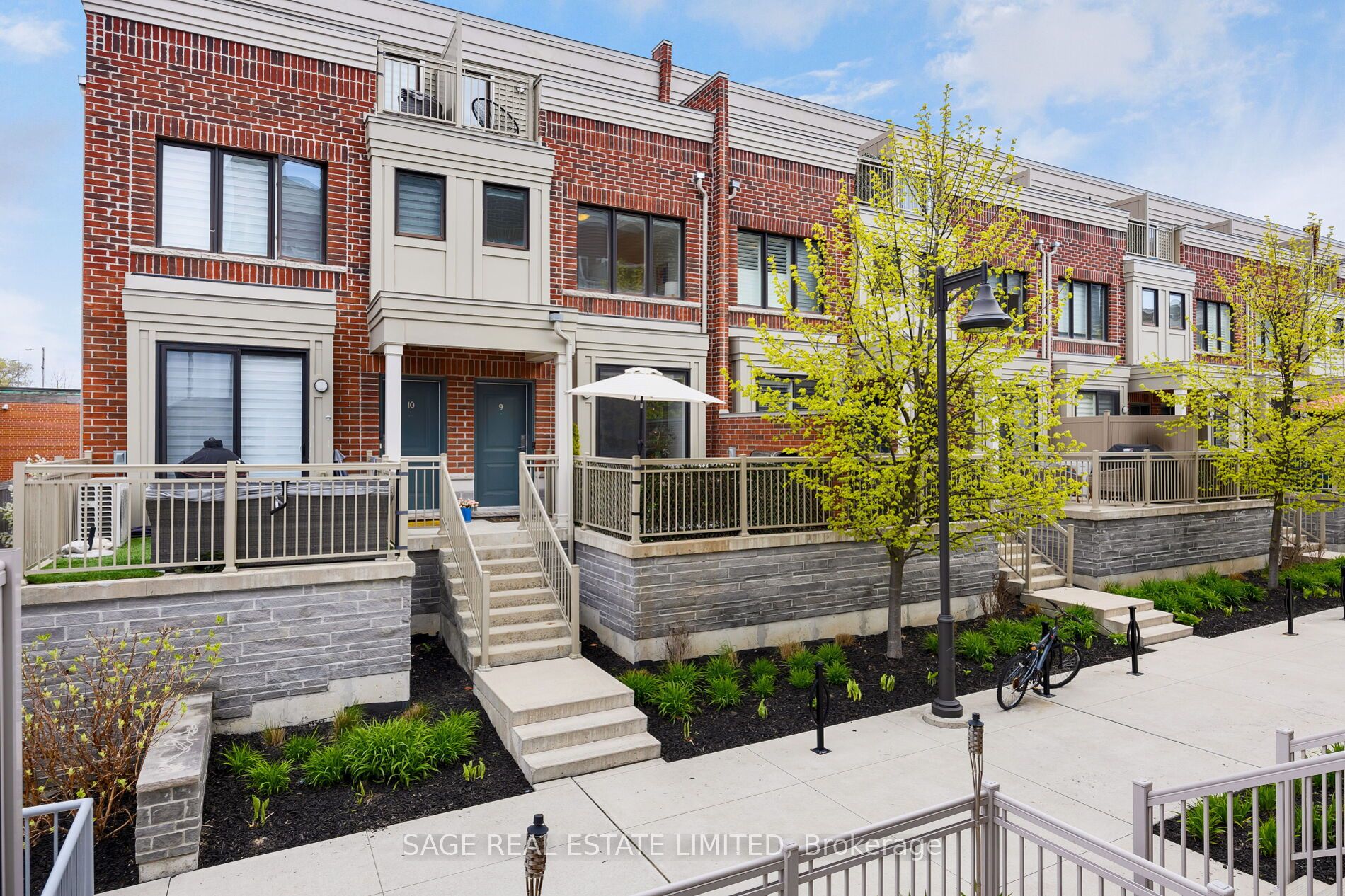 80 Eastwood Park Gardens, #9