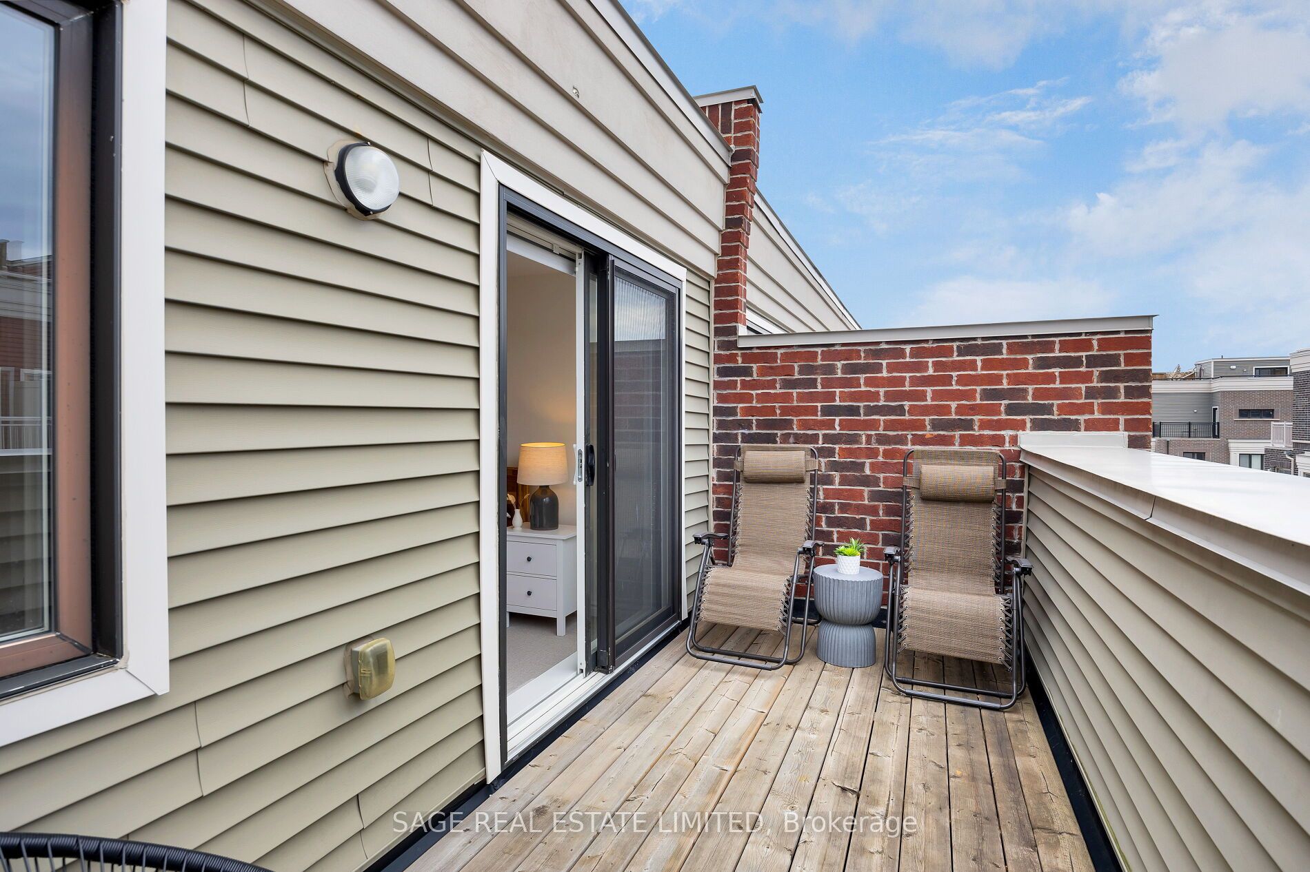 80 Eastwood Park Gardens, #9