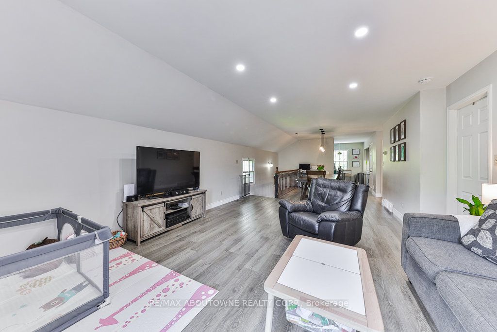 3350 Guelph Line