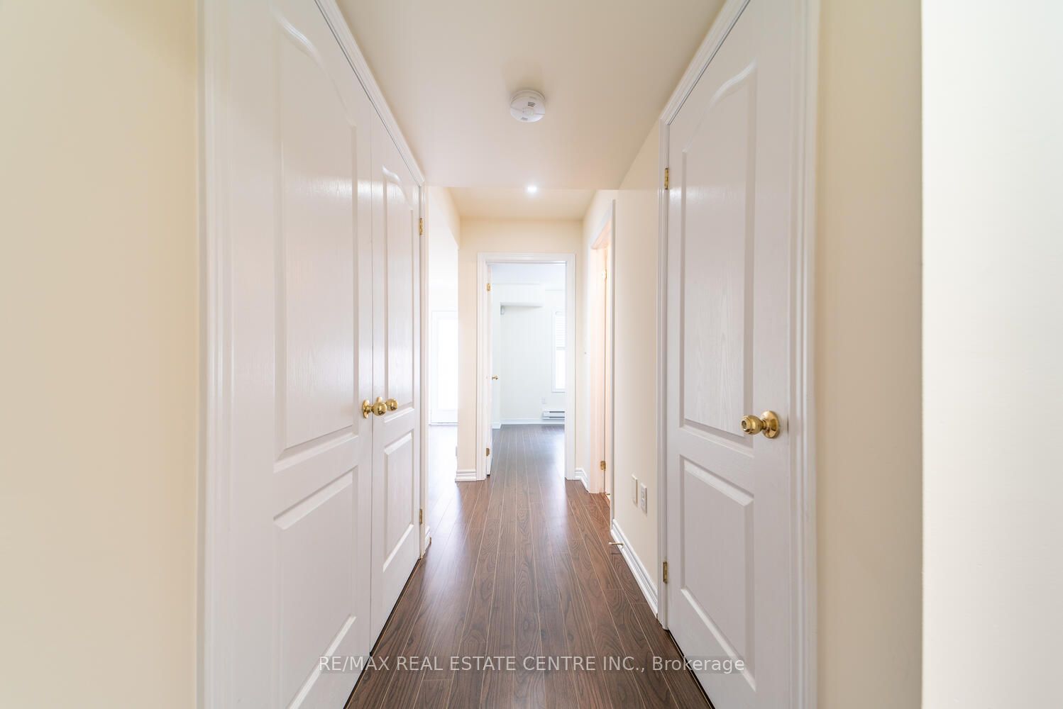 1449 Granrock Crescent