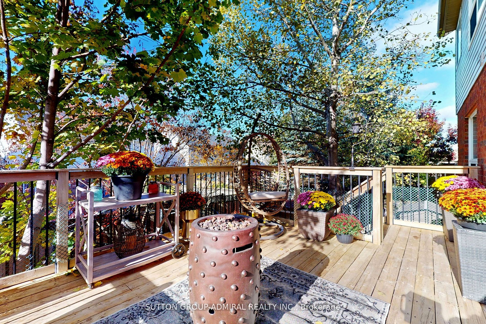 8 Clarke Avenue