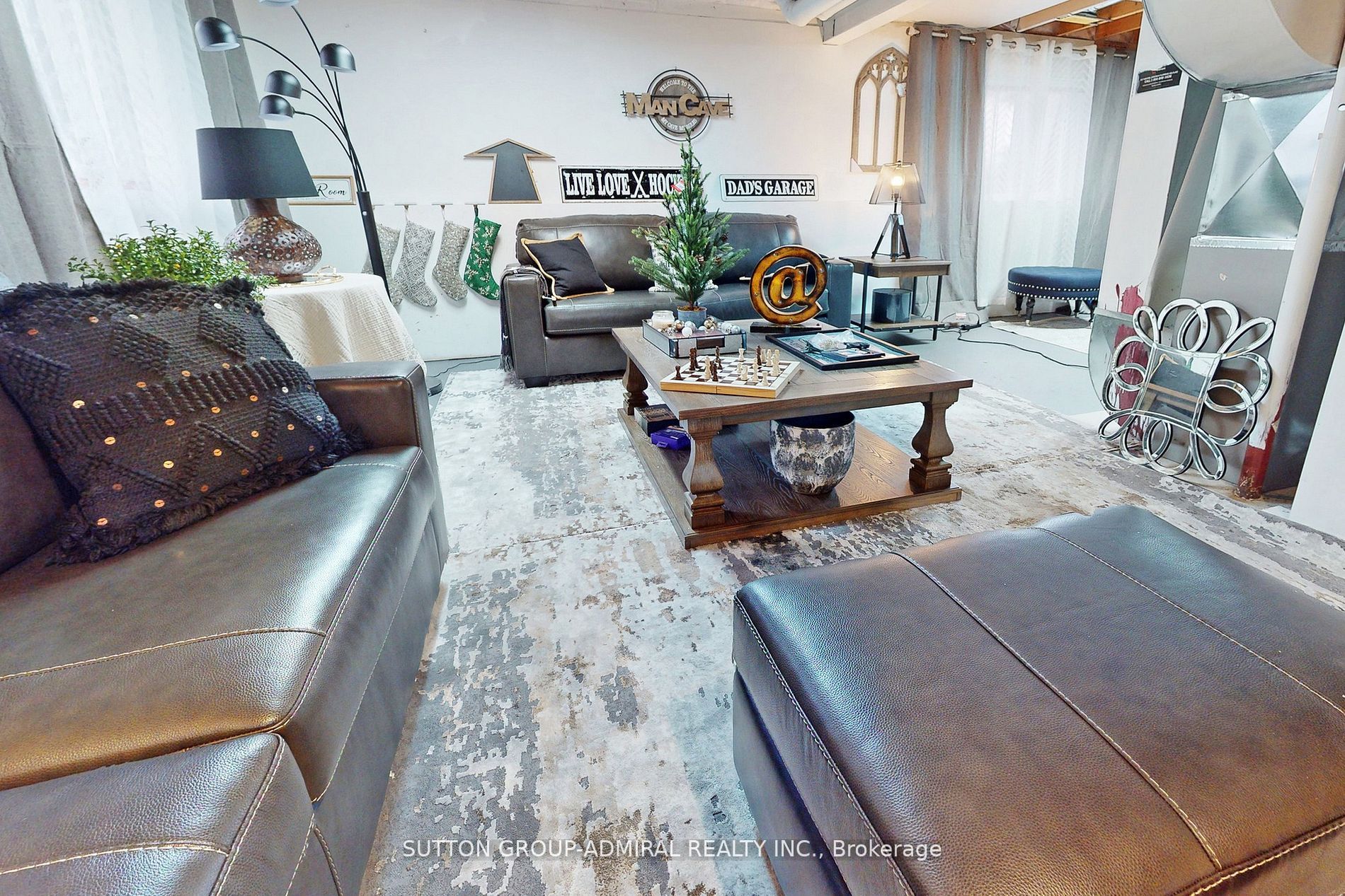 8 Clarke Avenue