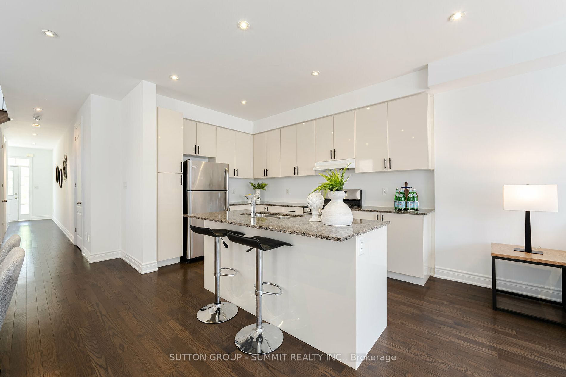 13 Lady Evelyn Crescent
