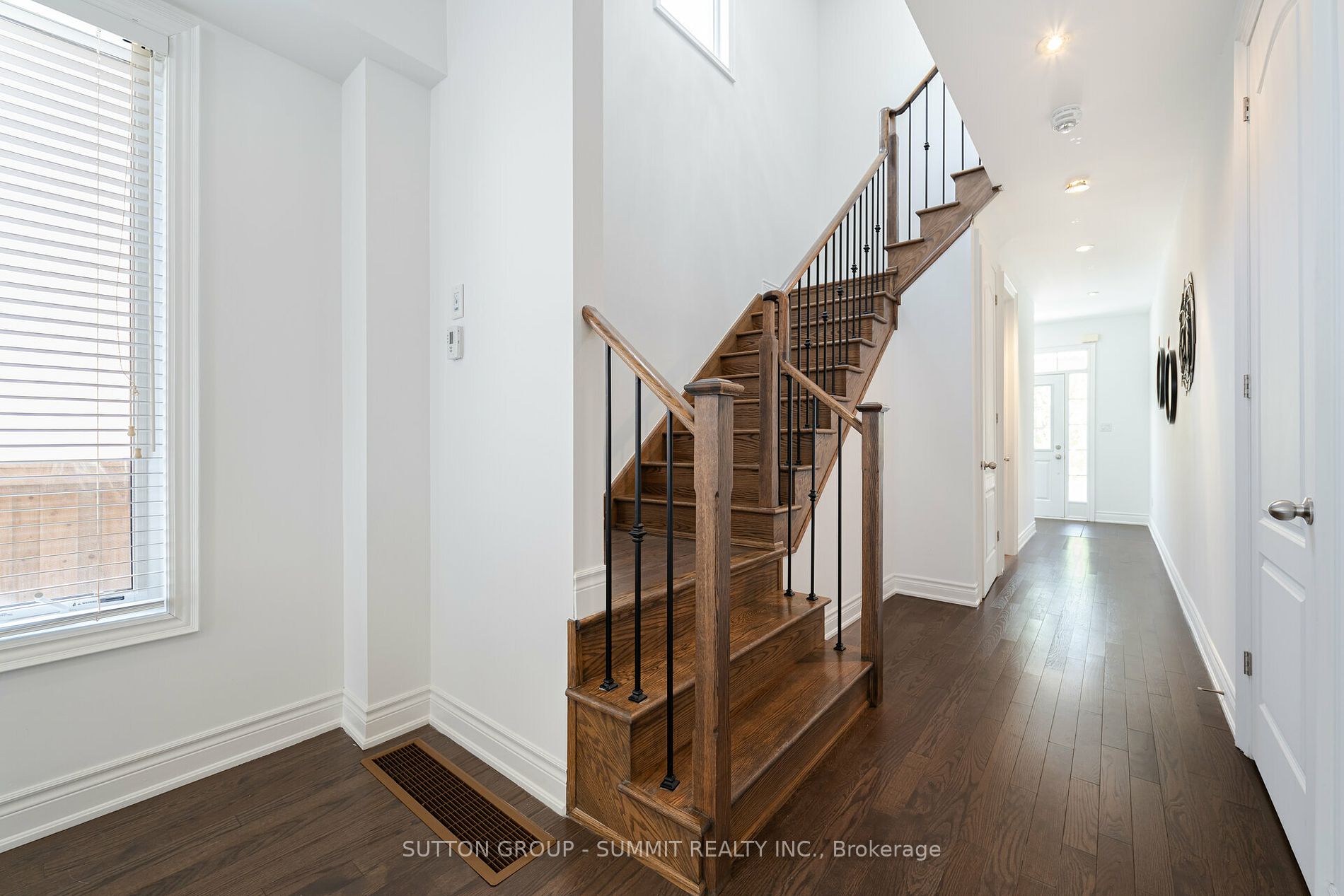 13 Lady Evelyn Crescent