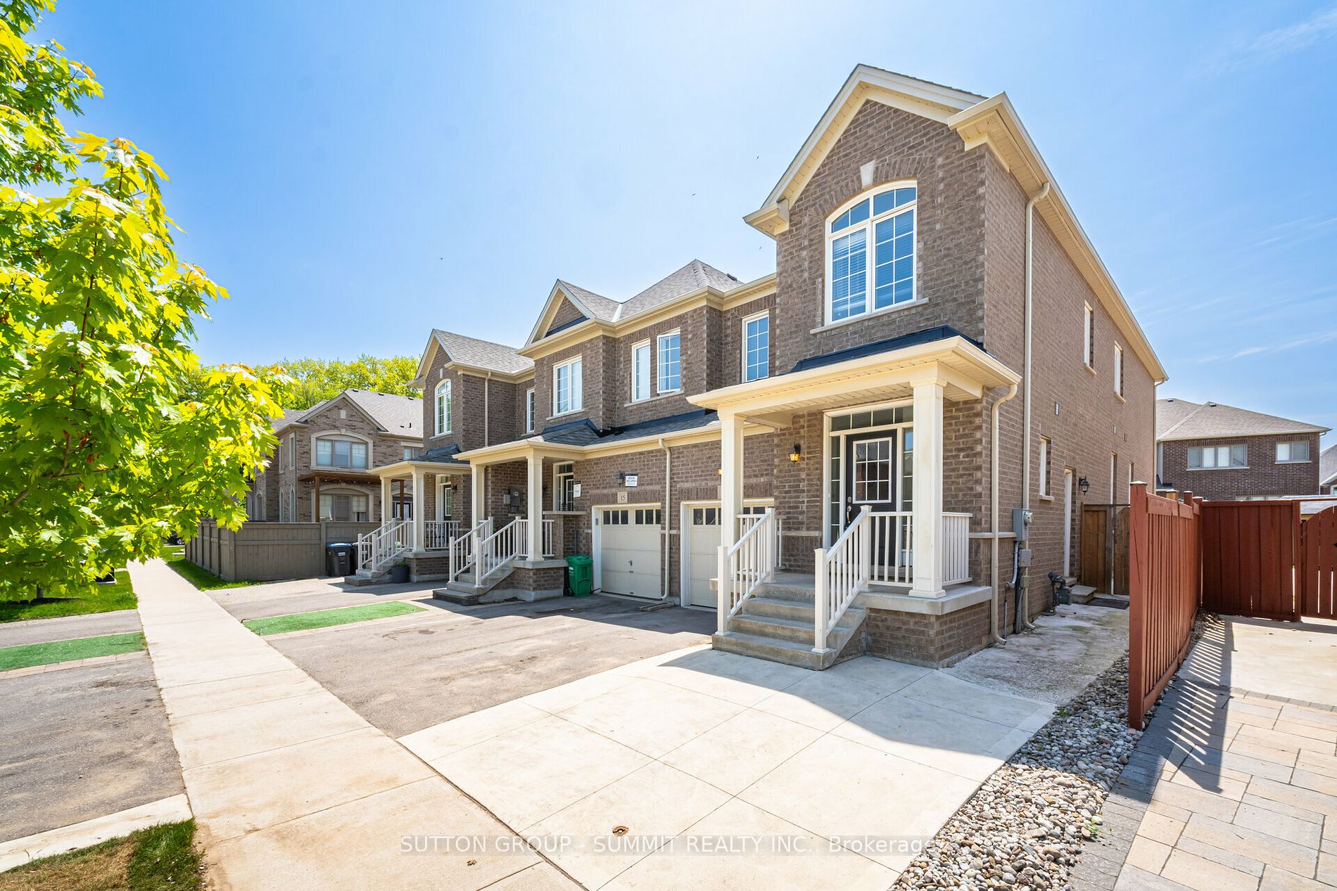 13 Lady Evelyn Crescent
