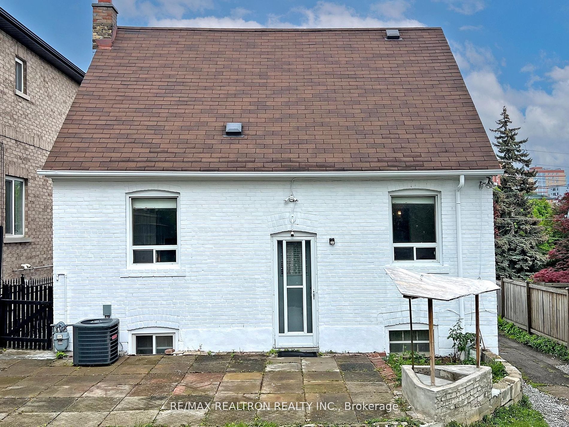 1876 Keele Street