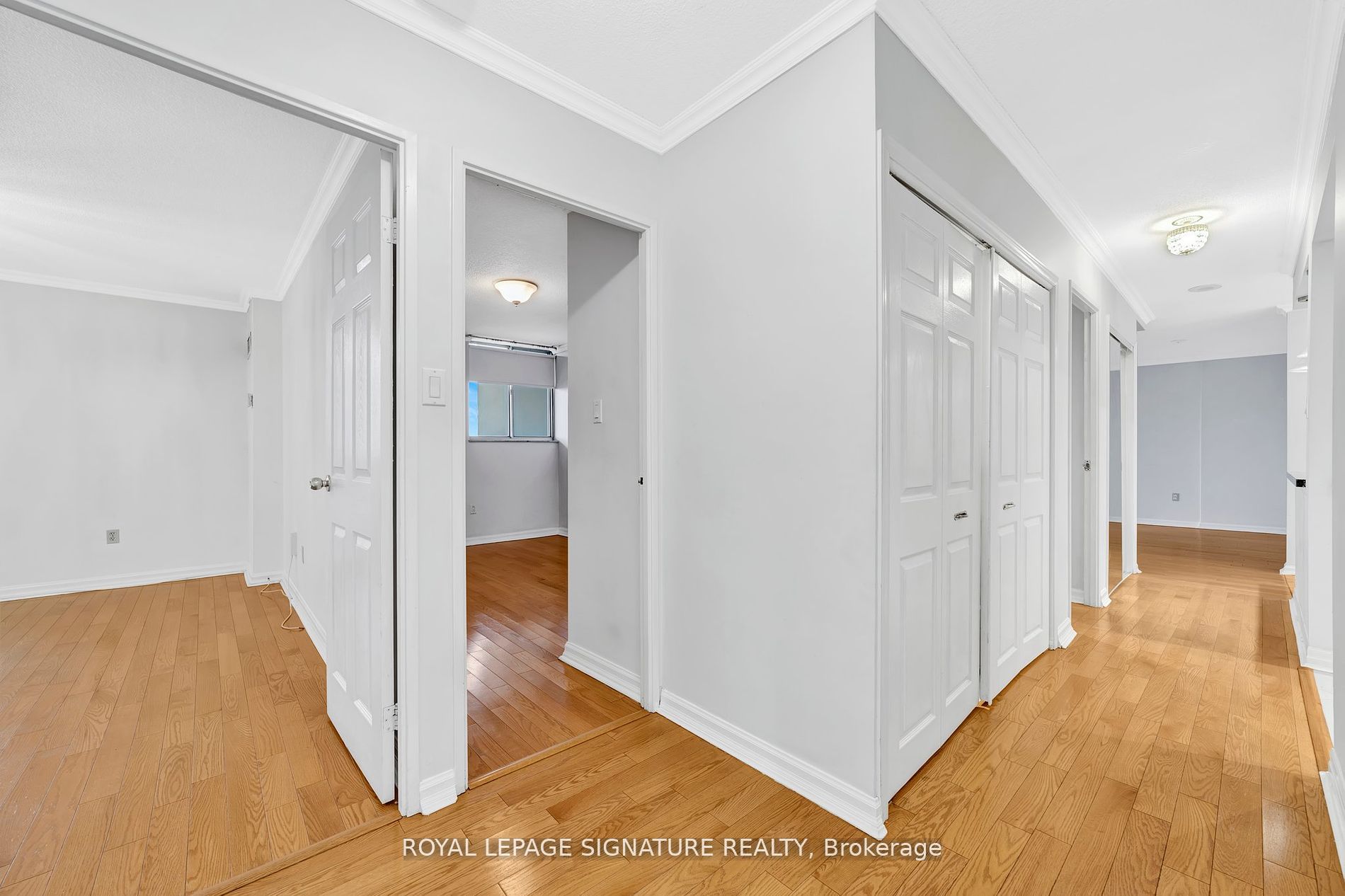 812 Burnhamthorpe Rd, #Ph04