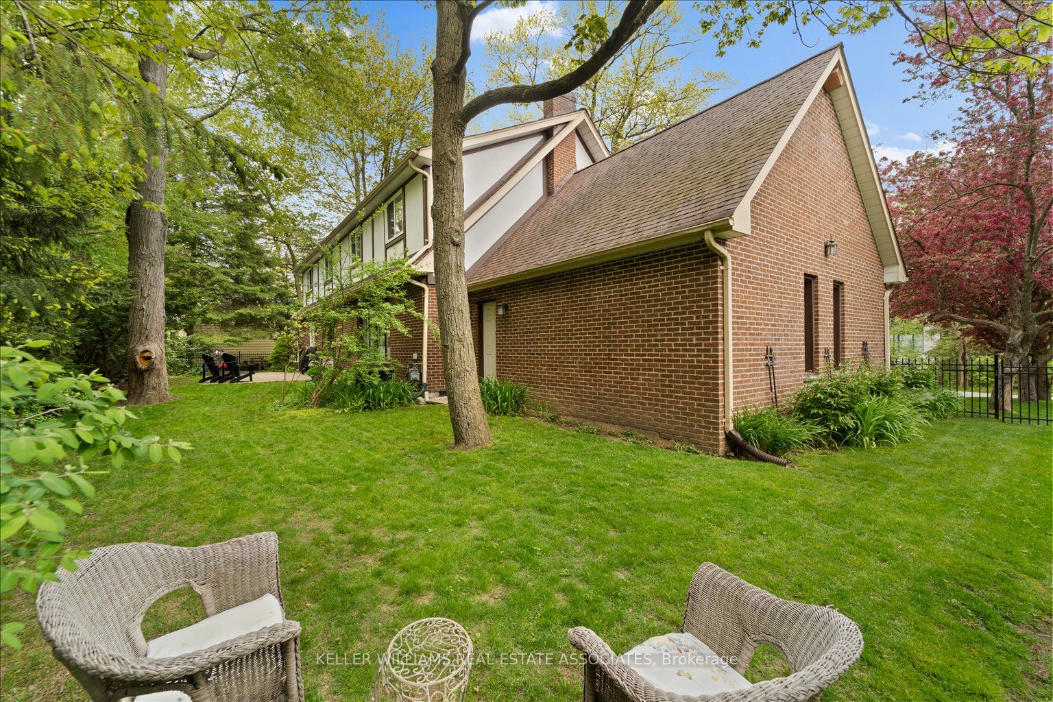 1244 Woodland Ave