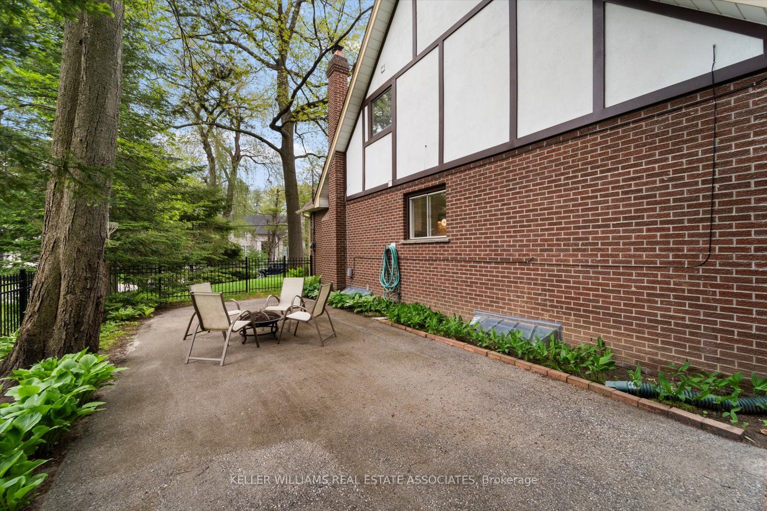 1244 Woodland Ave