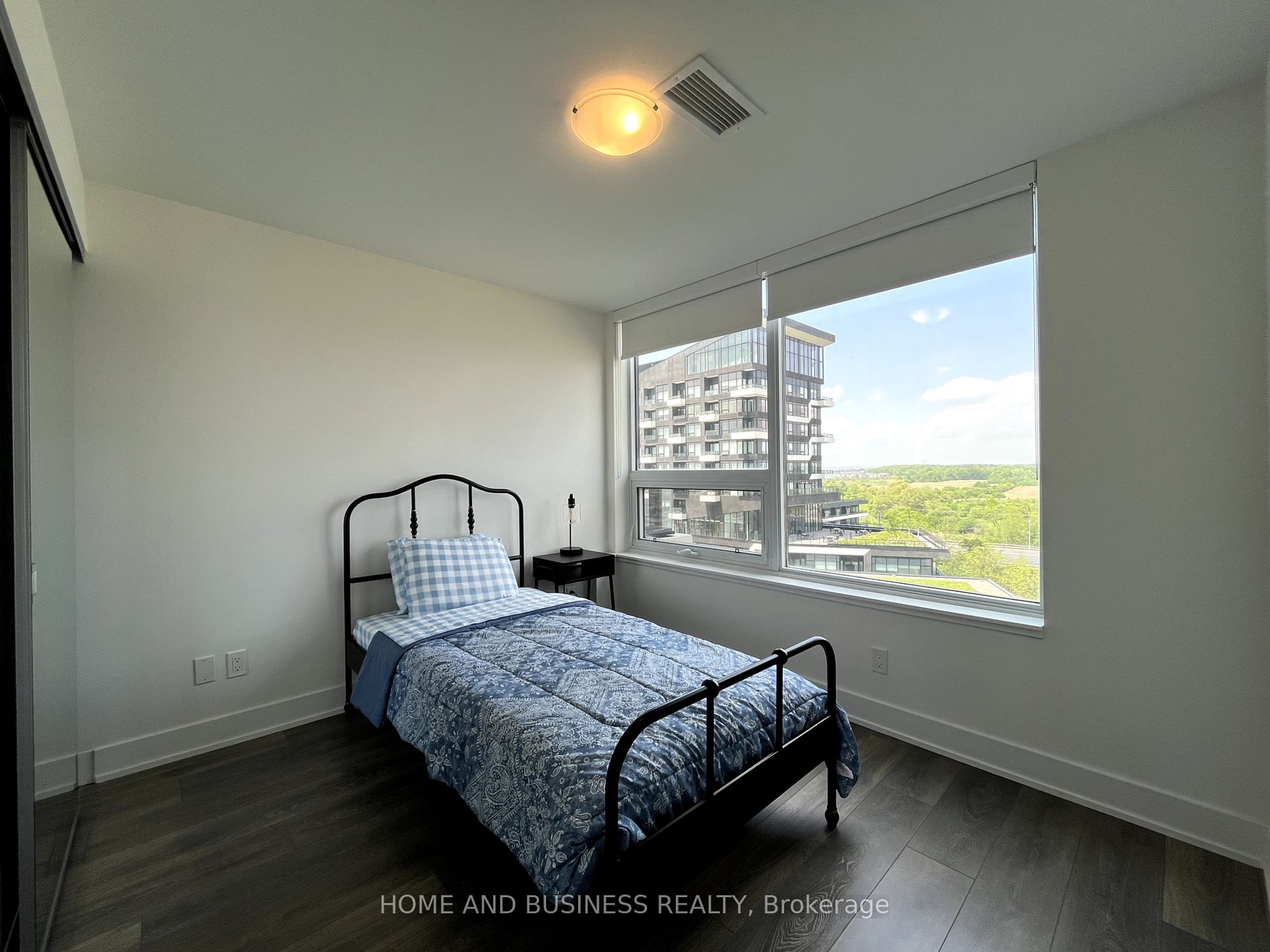 297 Oak Walk Dr, #808