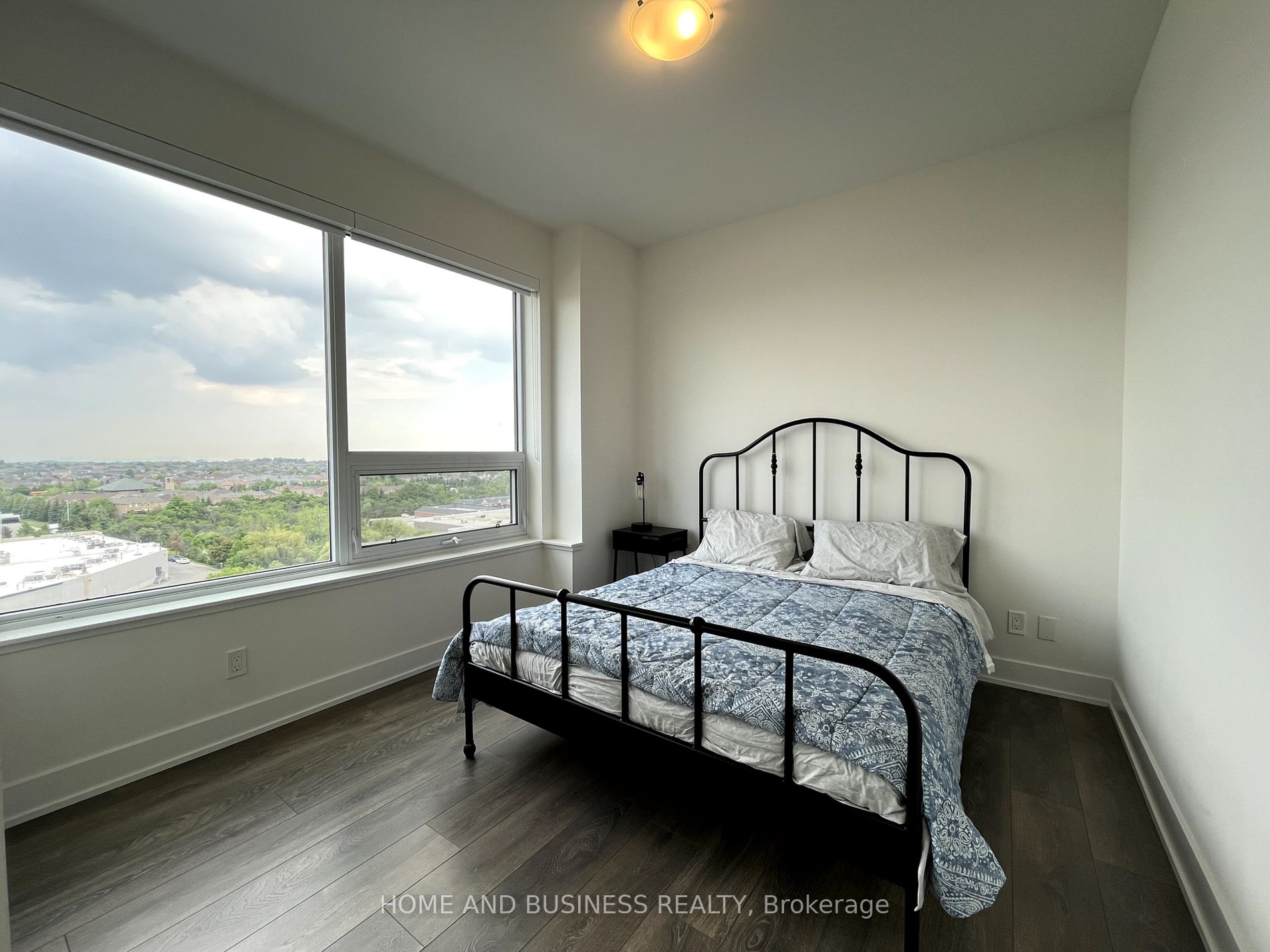 297 Oak Walk Dr, #808