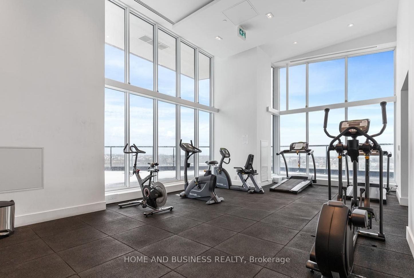 297 Oak Walk Dr, #808