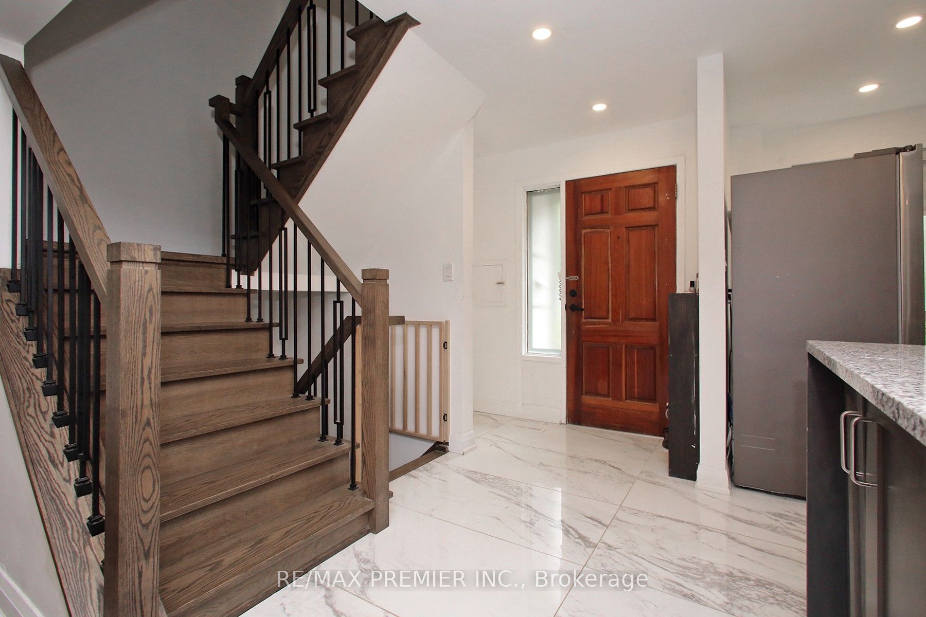 7 Gosford Boulevard, #1
