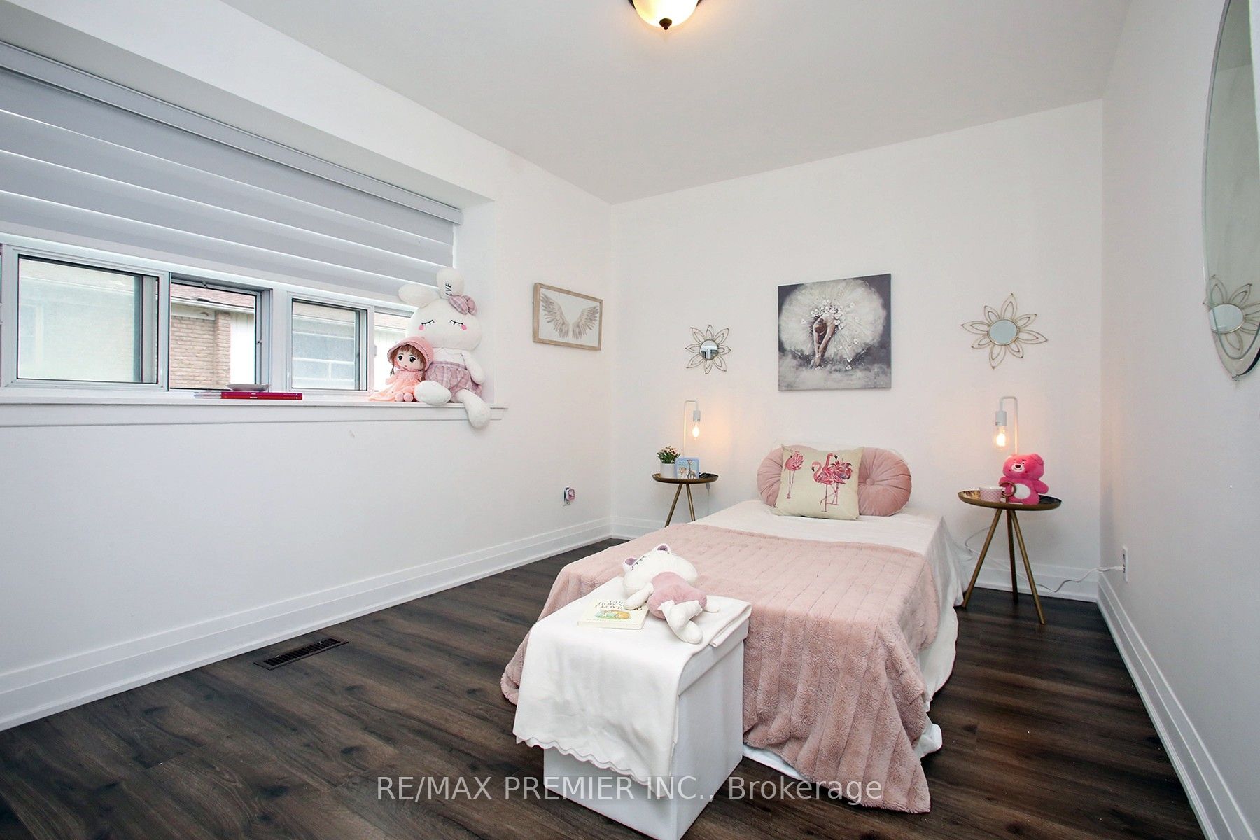7 Gosford Boulevard, #1