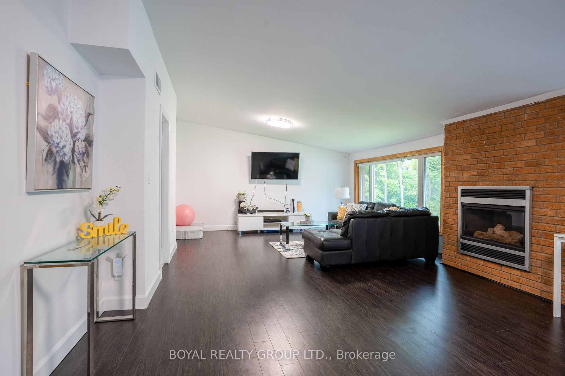 88 King Street W